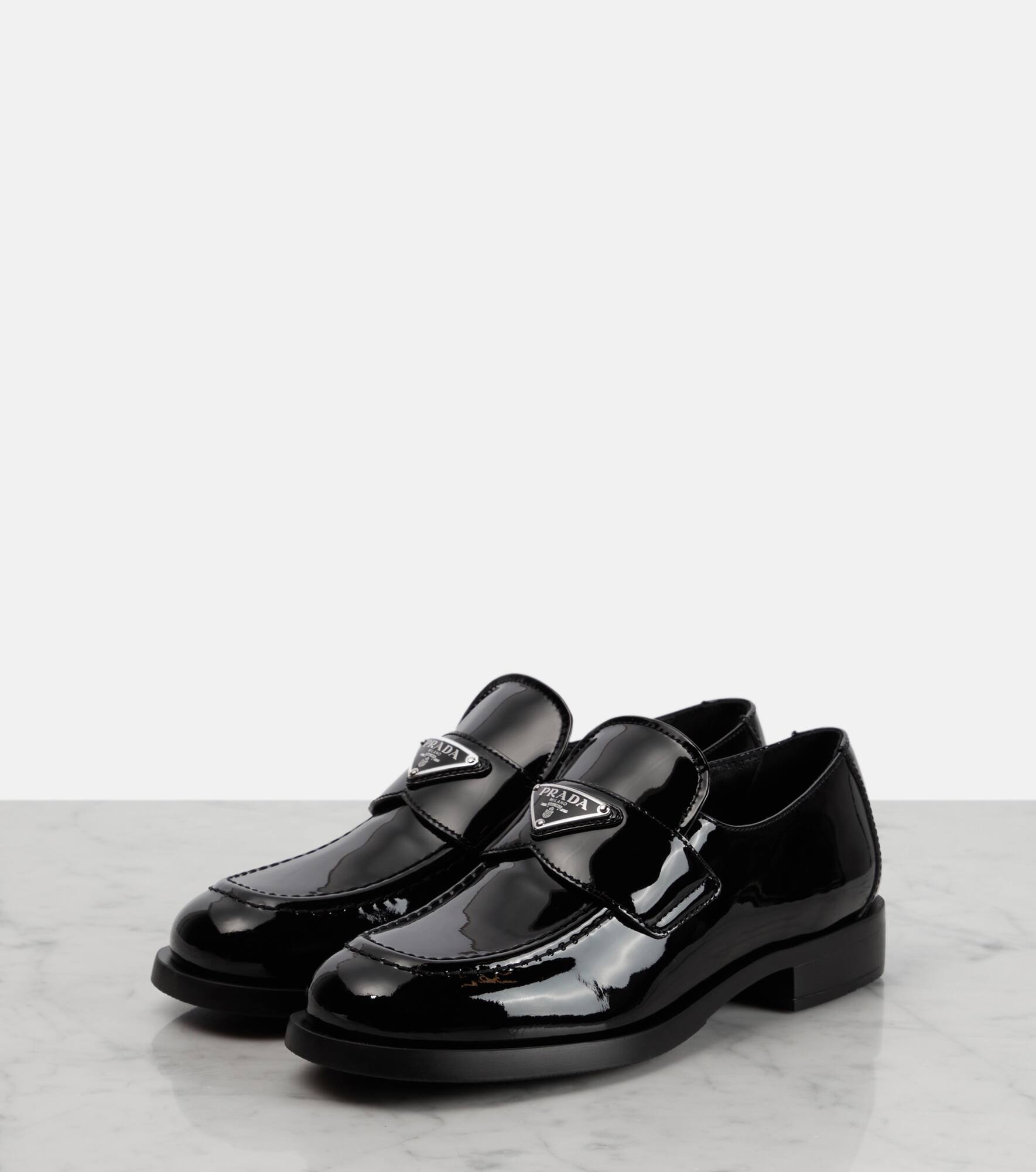 Logo patent leather loafers - 5