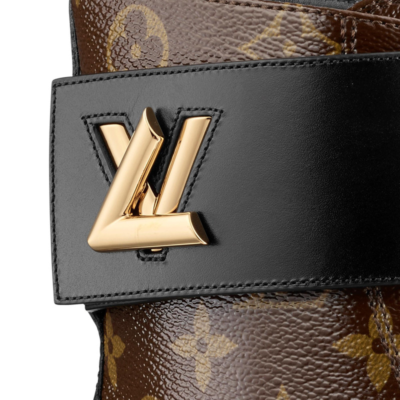 Louis Vuitton Wonderland Flat Ranger outlook