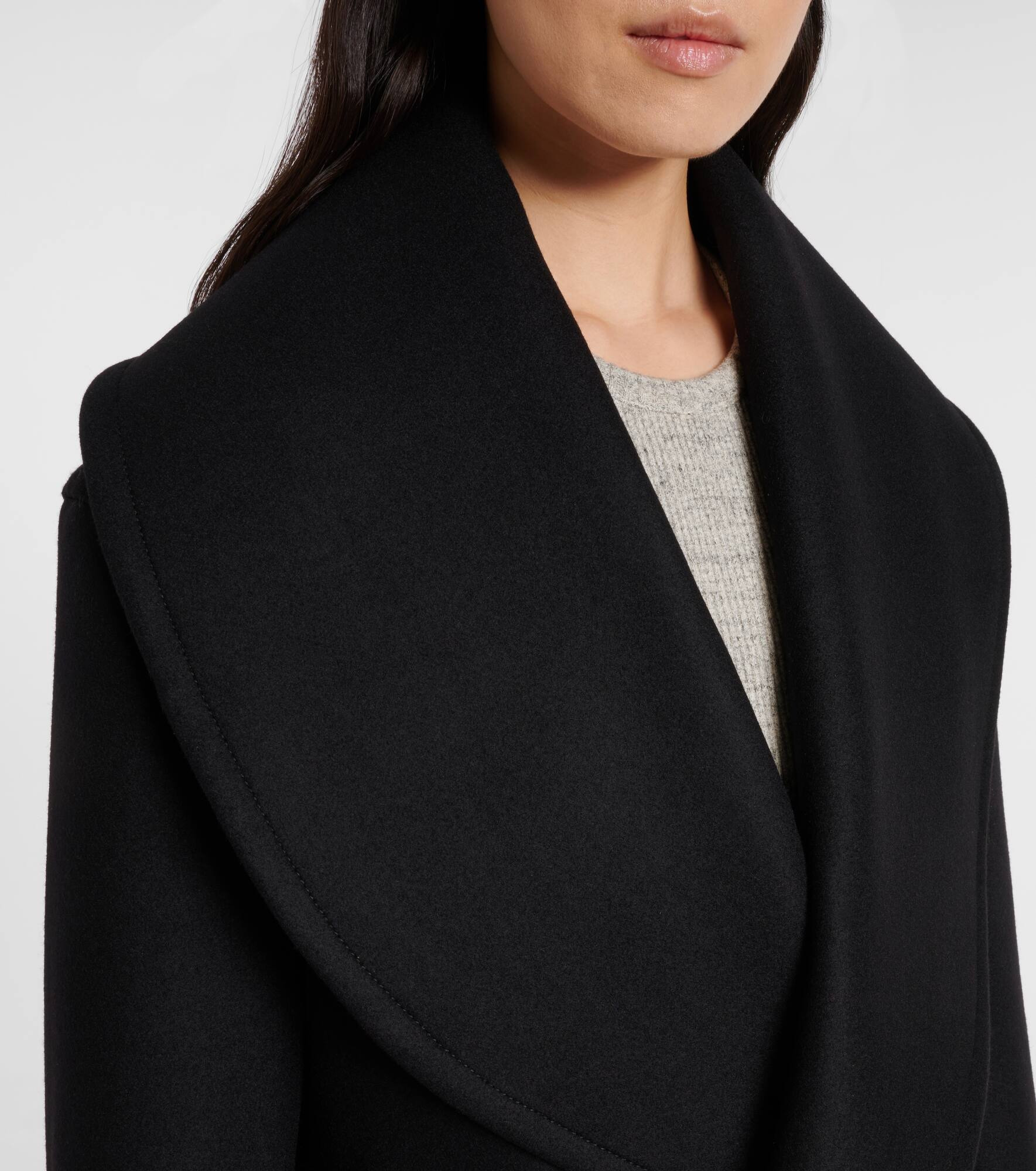 Double-breasted wool coat - 4