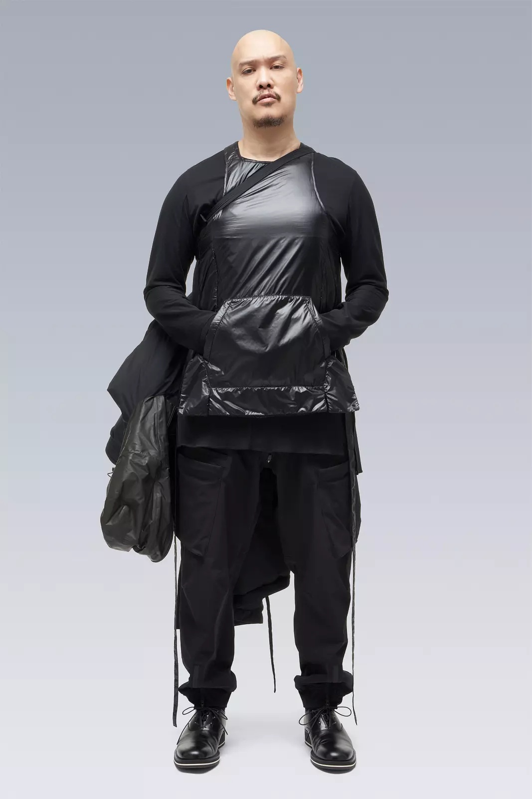 J99-WS 2L Gore-Tex Infinium™ Windstopper® Climashield® Coat Black - 32