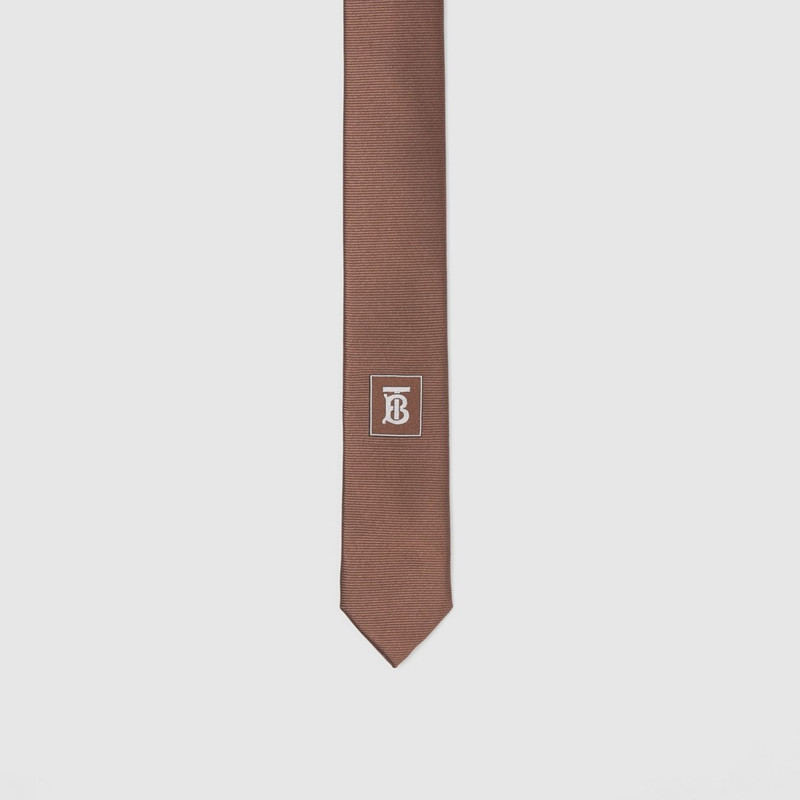 Burberry Classic Cut Silk Tie outlook