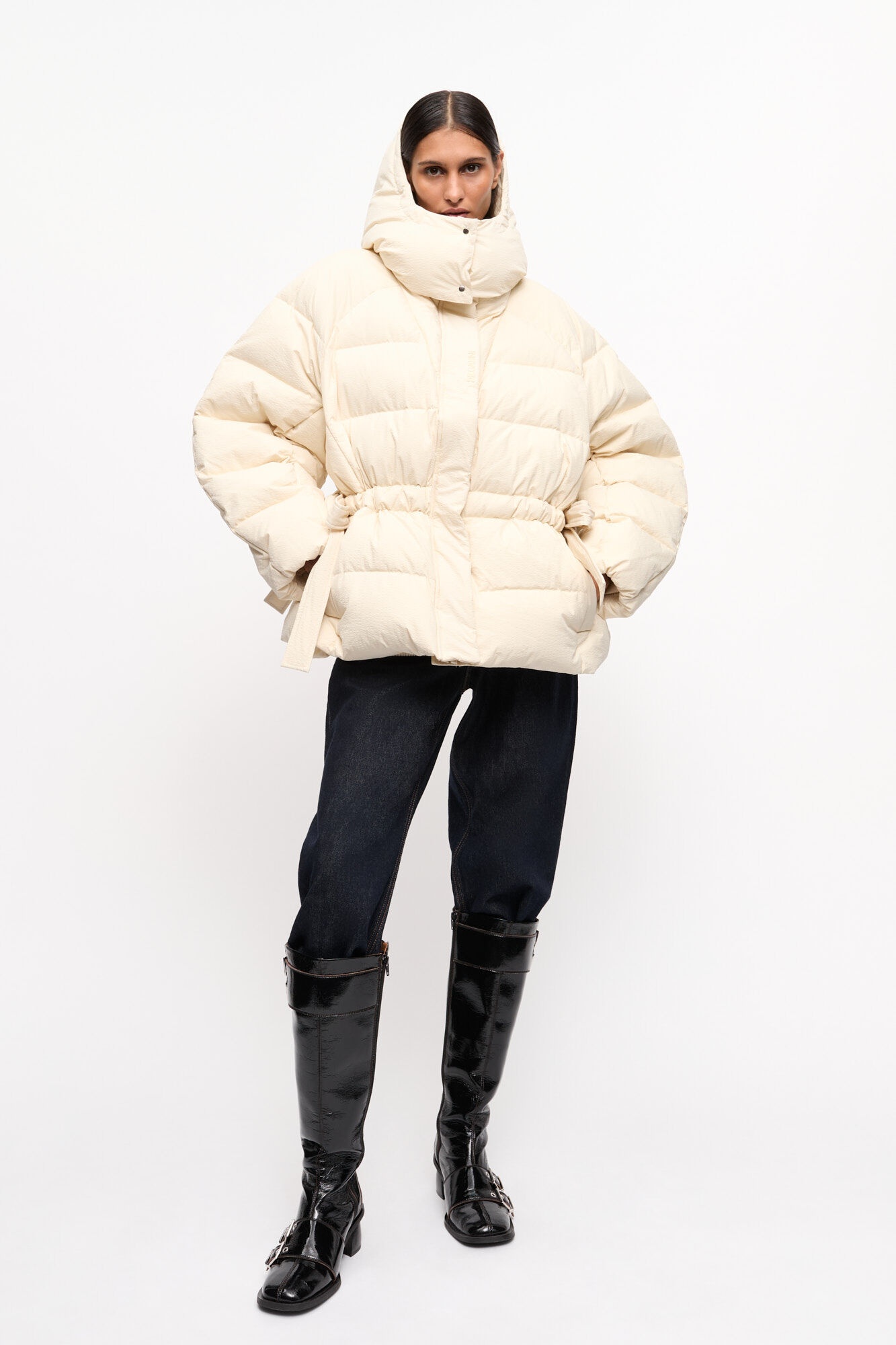 WHITE TECH OVERSIZED PUFFER JACKET - 3
