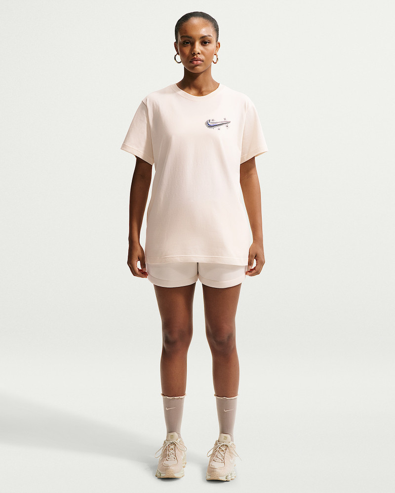 Nike Sportswear Classic Women's Oversized T-Shirt 4