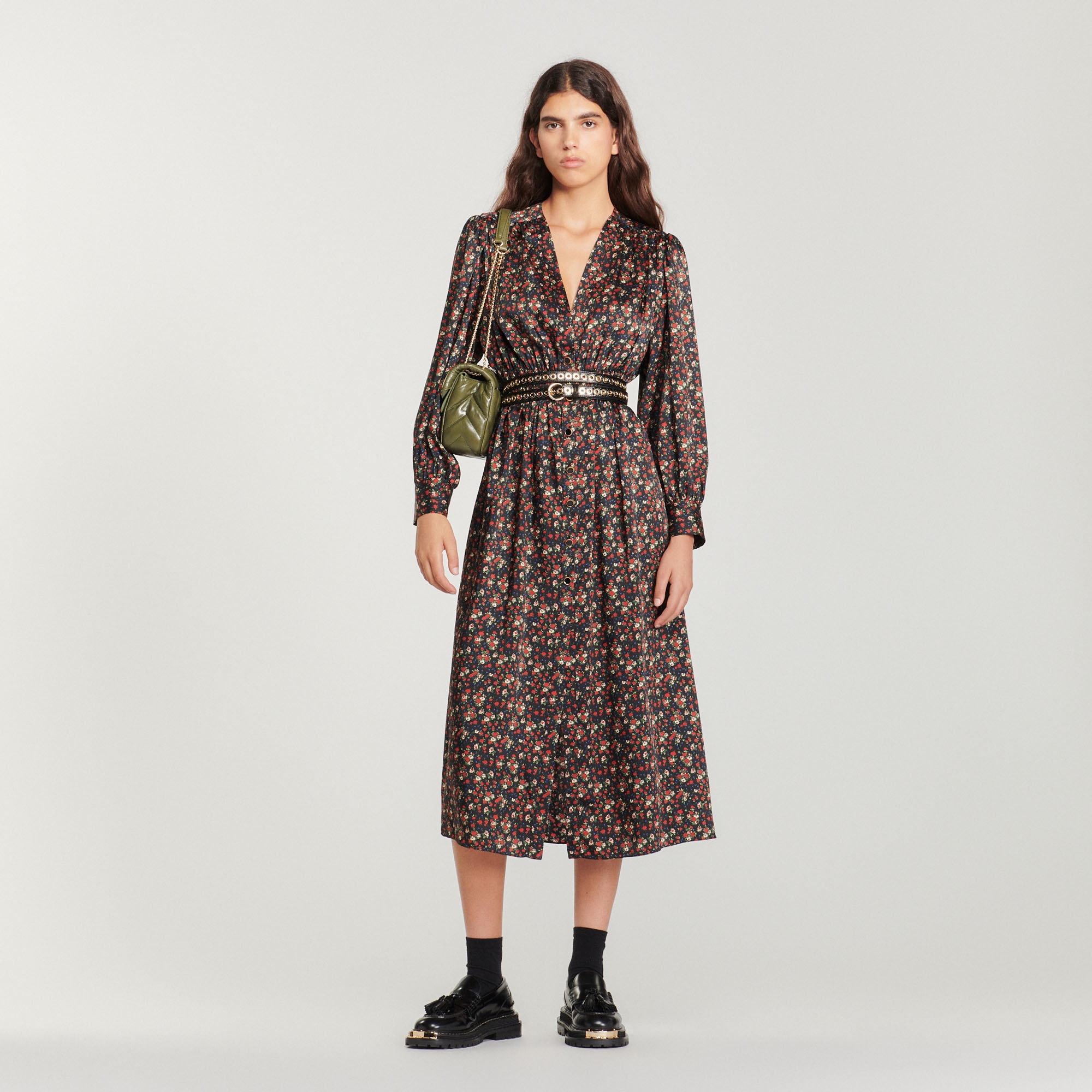 Long flowing dress with a floral print - 2