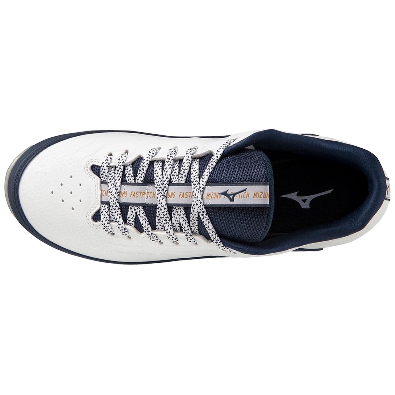 9-Spike Swift 8 Low Women's Metal Fastpitch Softball Cleat - 4