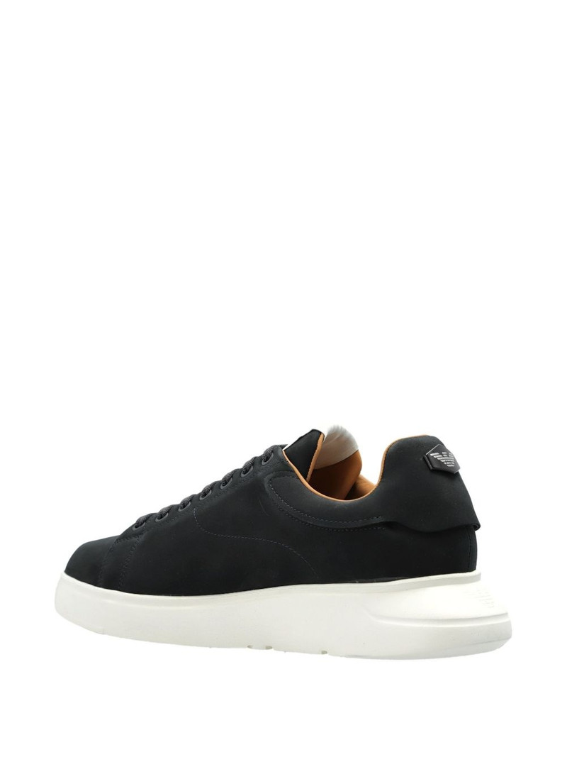 low-top sneakers 4