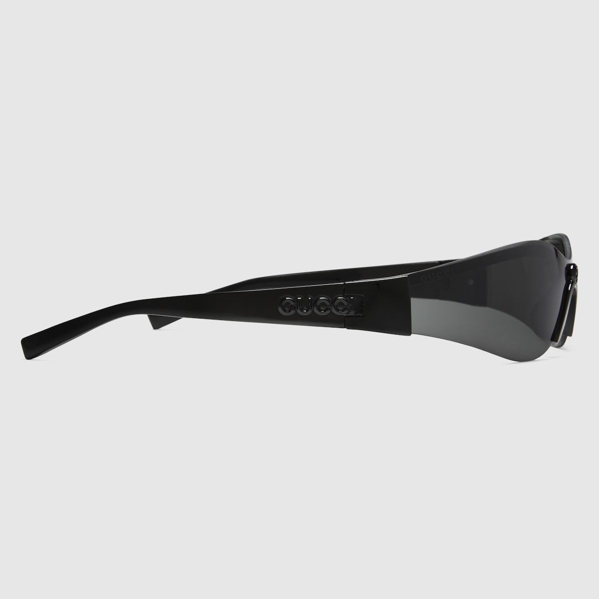 GUCCI Mask-shaped frame sunglasses | REVERSIBLE