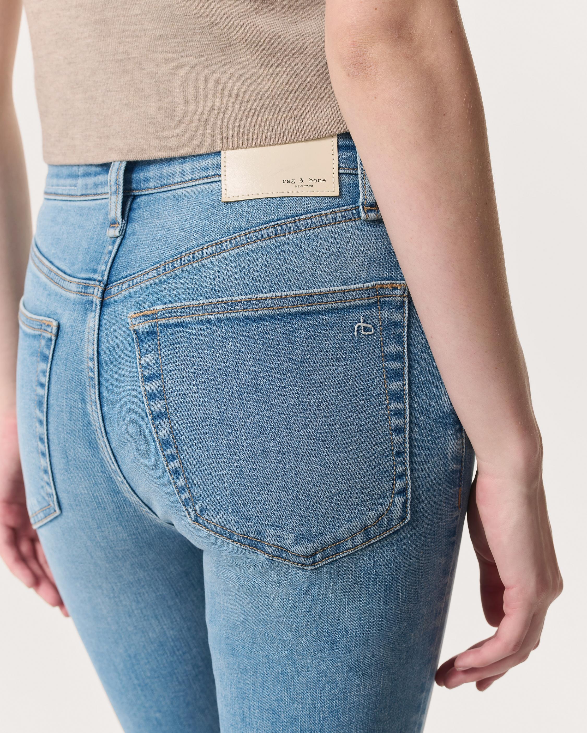 Flexi Dahlia Flare Jeans
Flexi Smooth & Sculpt Denim - 4