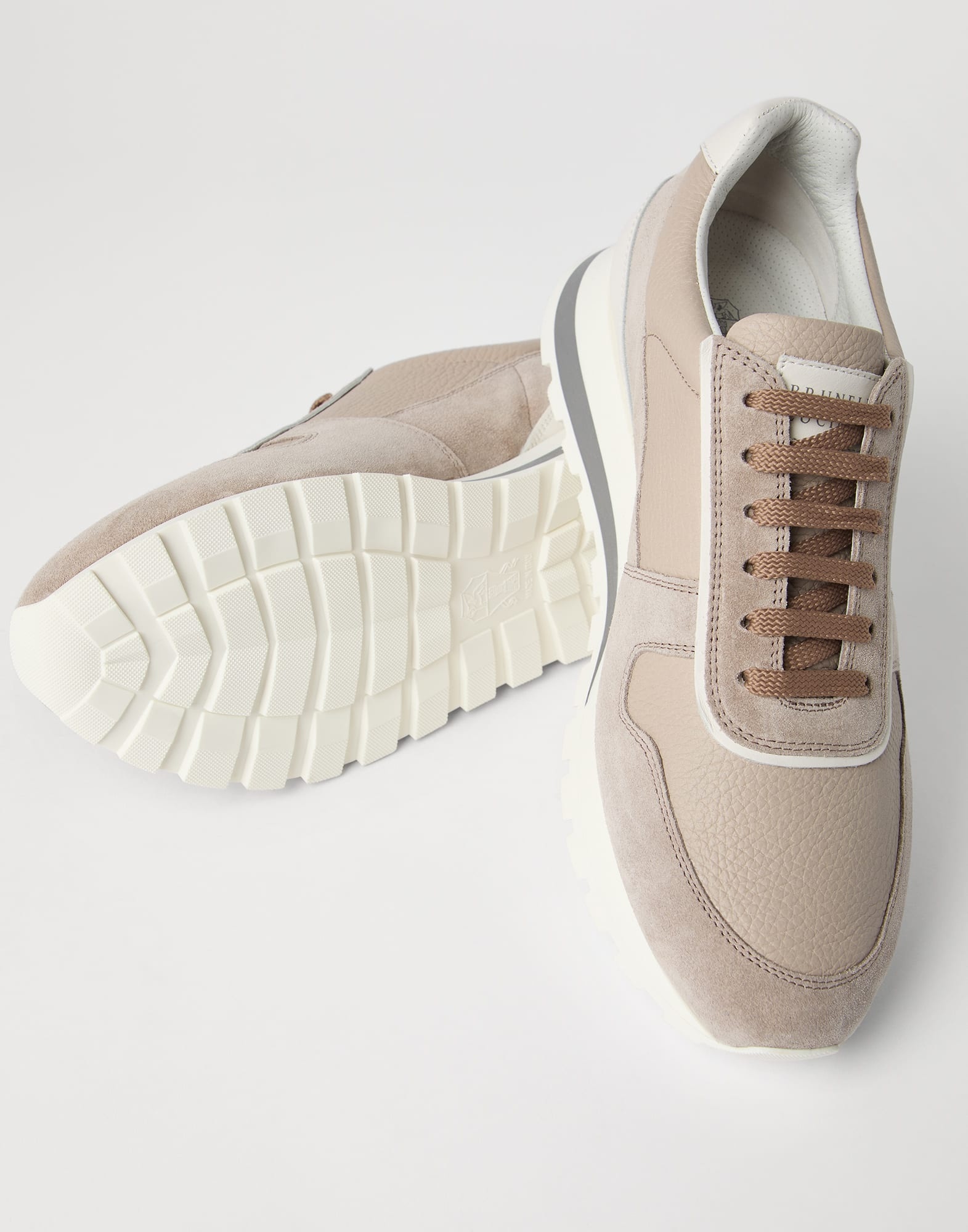 Washed suede and calfskin runners - 3