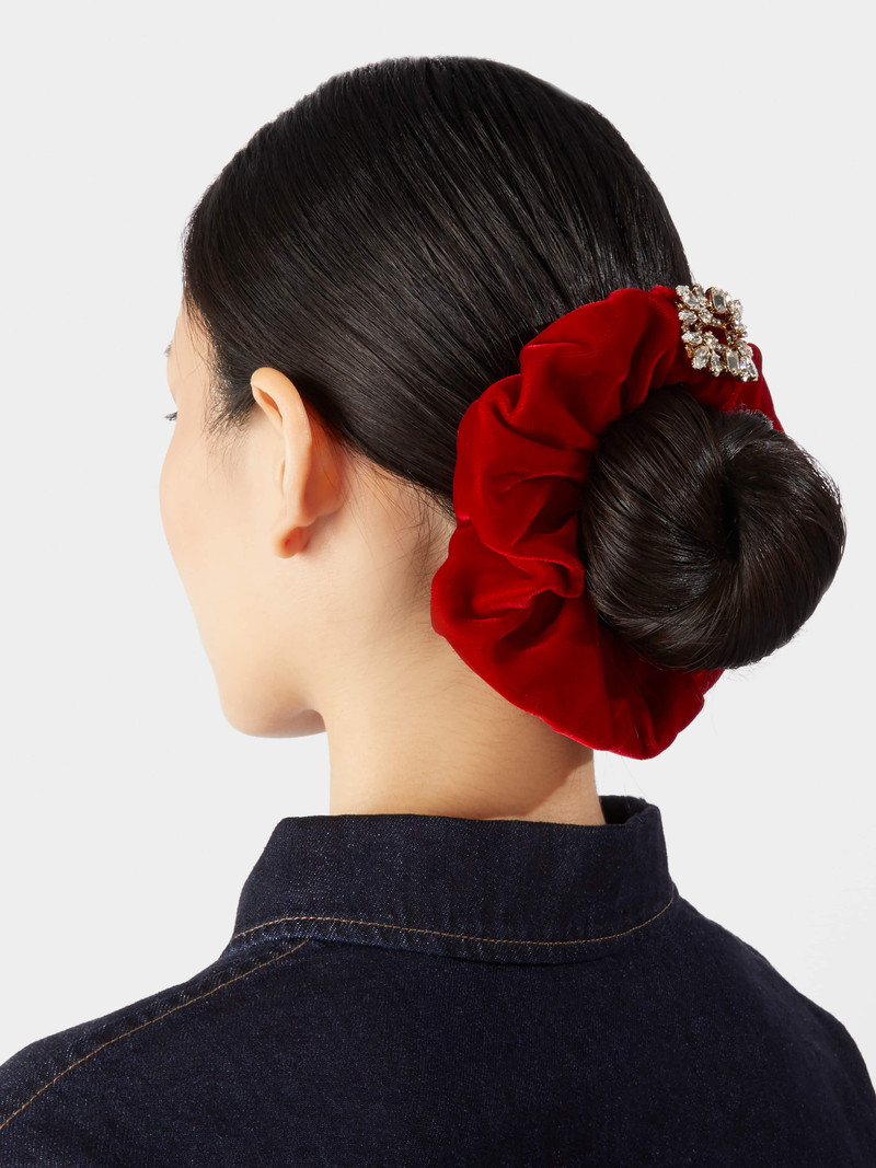 Roger Vivier Broche Vivier Buckle Scrunchie Elastic in Velvet outlook