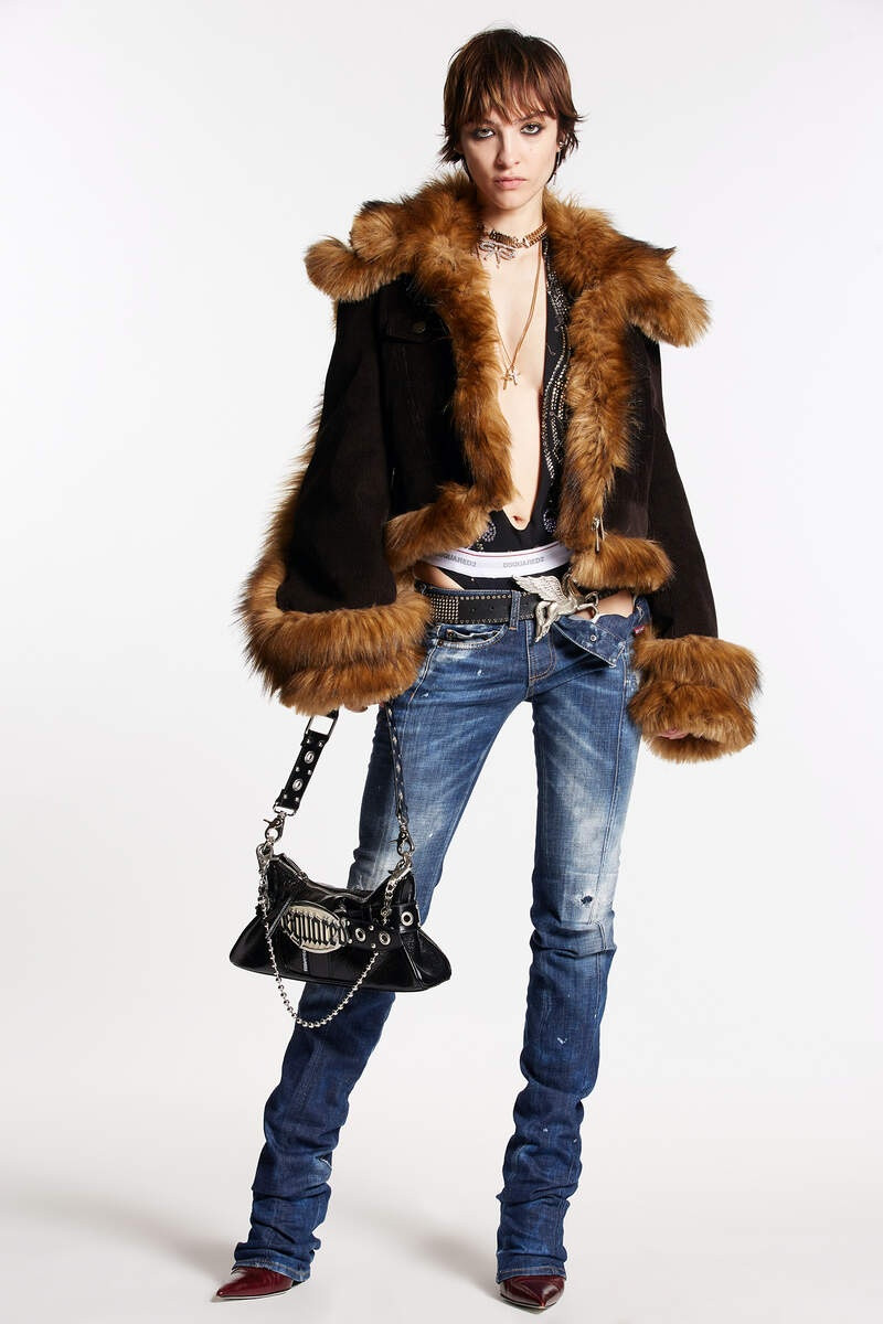 CLOUDY WASH SUPER LOW WAIST SHARPEI JEANS 1