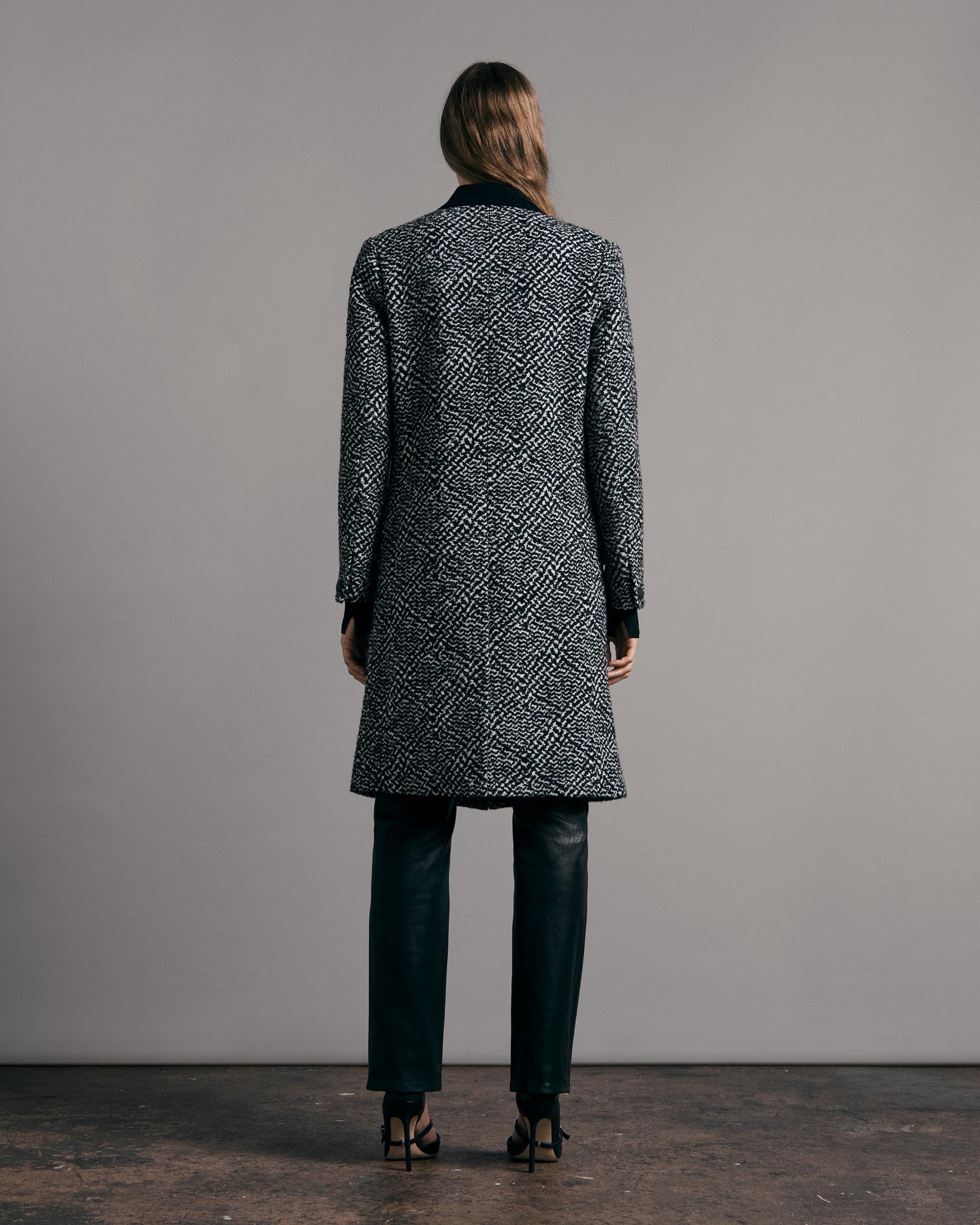 Wooster Wool Blend Coat
Classic Fit Coat - 4