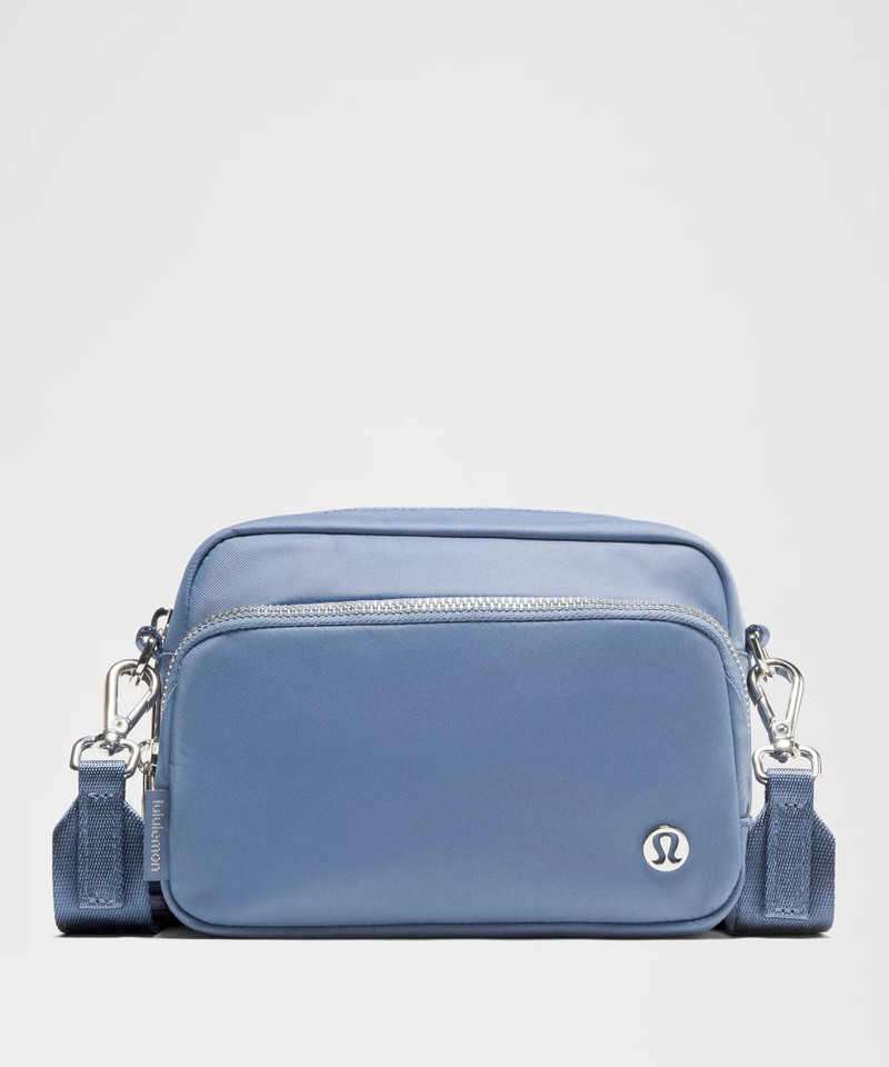 Everywhere Crossbody Bag 2L *Metal Hardware 1