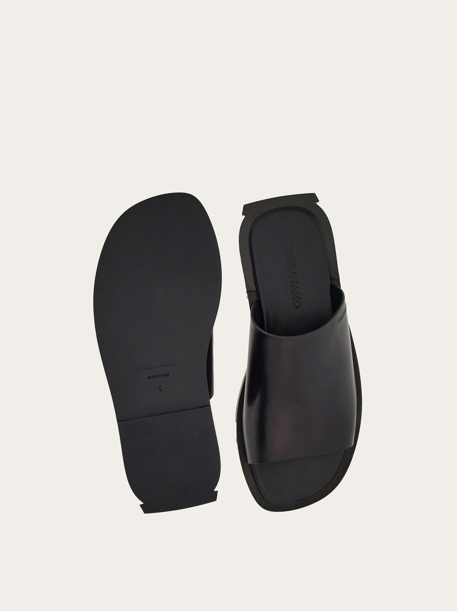 Mule with Gancini heel - 5