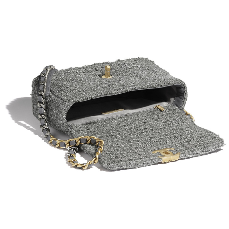 CHANEL 19 Flap Bag 3