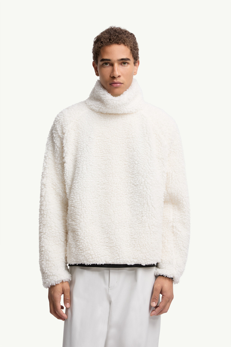Teddy Turtleneck Sweatshirt 3