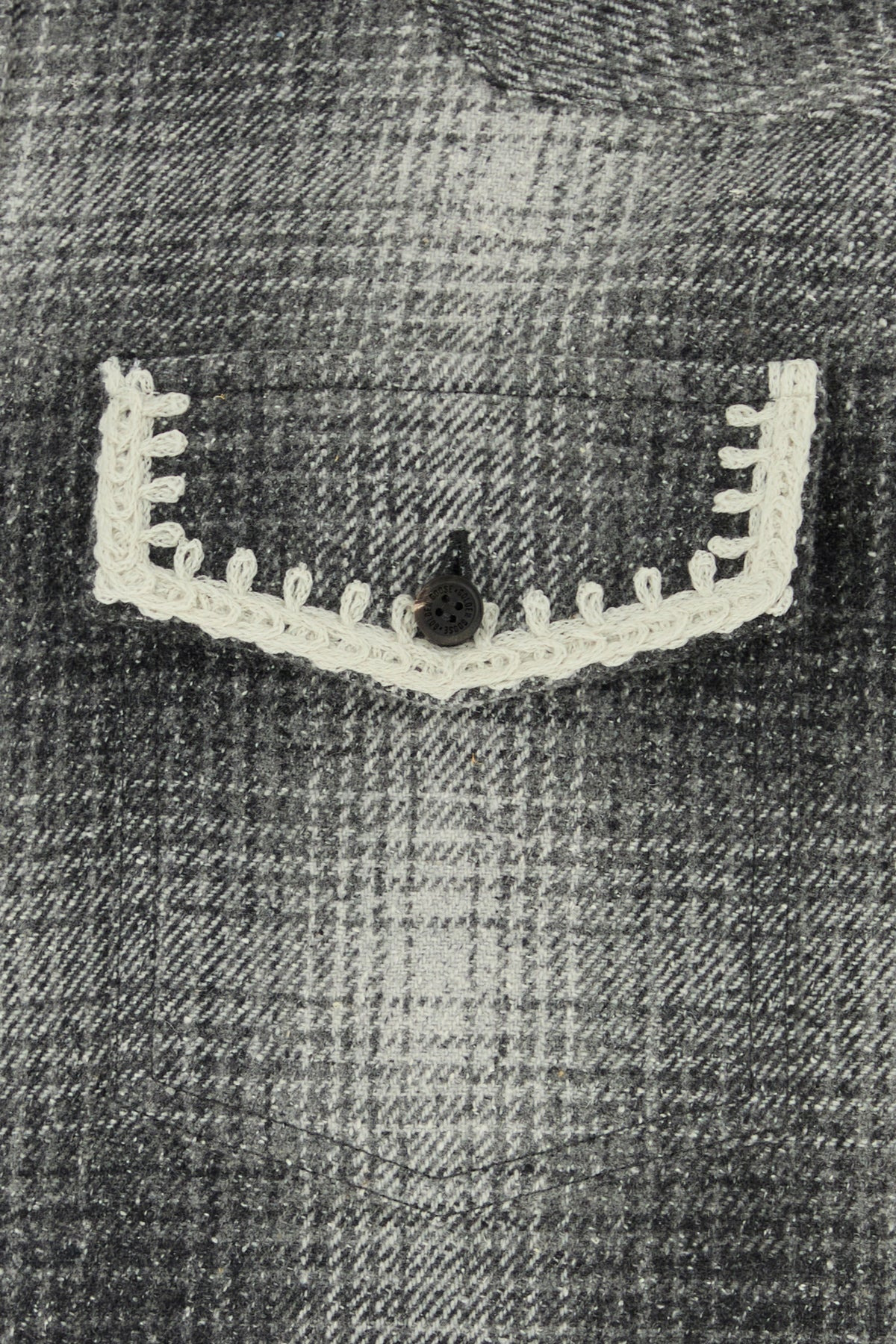 Embroidered flannel shirt - 3