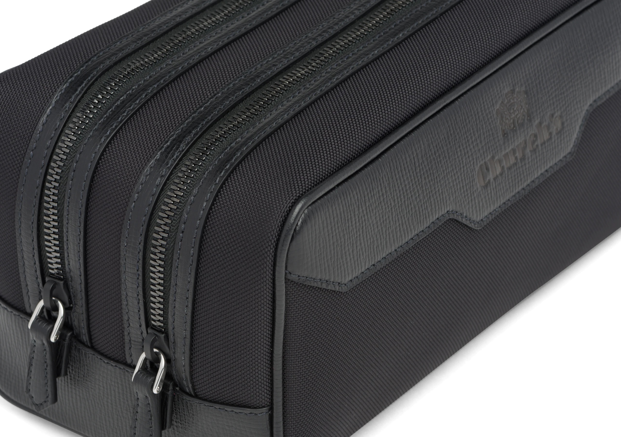 Somerset
St James Leather Tech Washbag Large Black - 3
