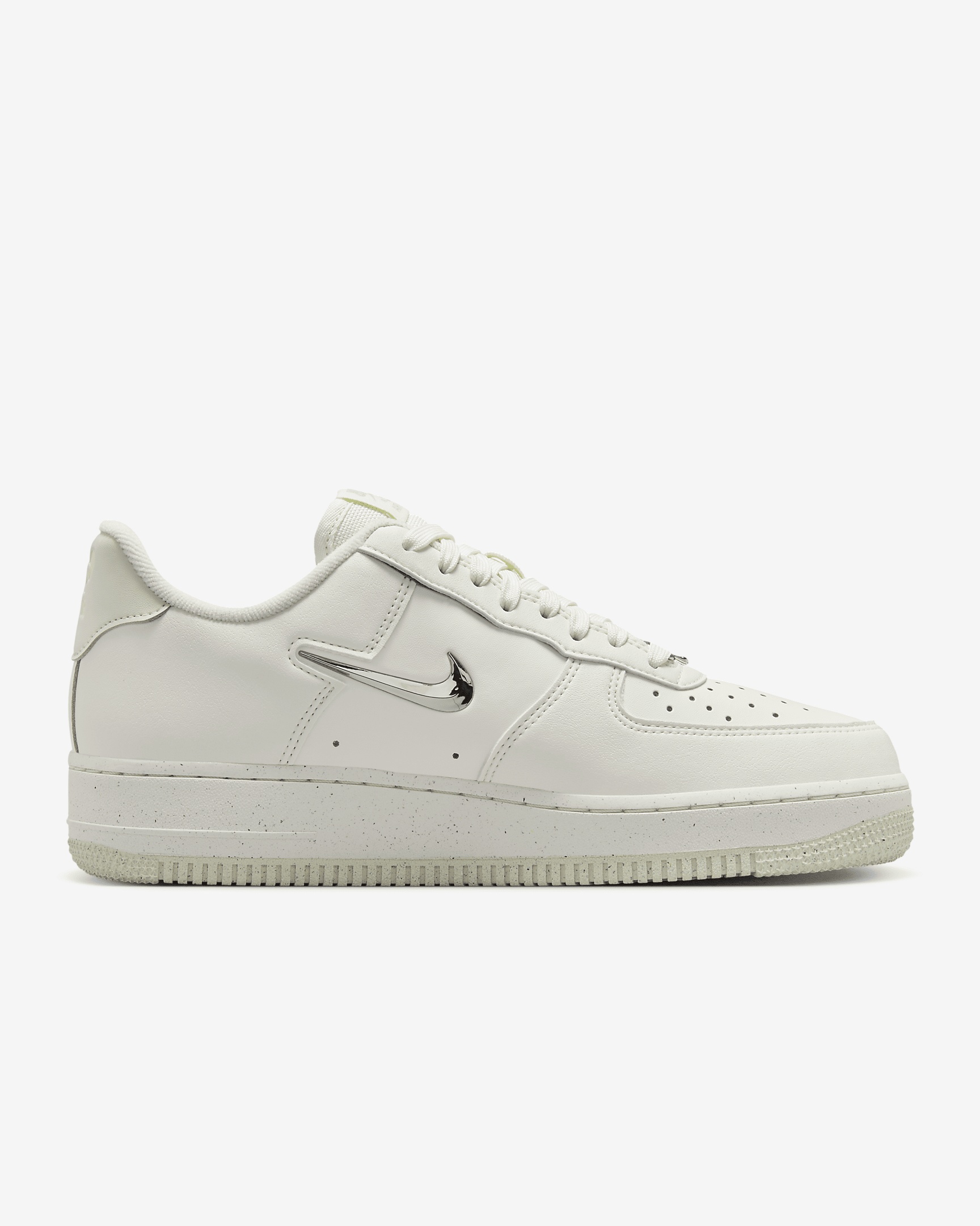 Nike Women's Air Force 1 '07 Next Nature SE Shoes - 4