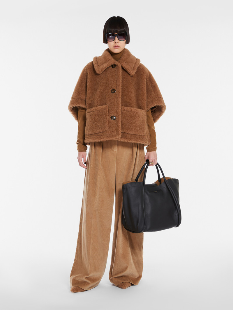 Max Mara NEWTERZO Teddy fabric short cape outlook