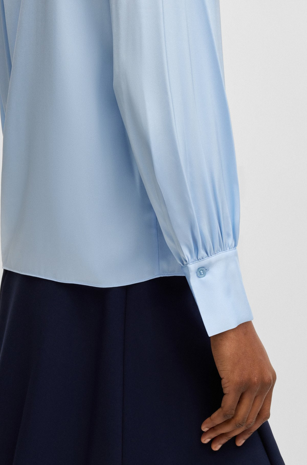 RELAXED-FIT BLOUSE IN STRETCH SILK WITH KEYHOLE NECKLINE - 6