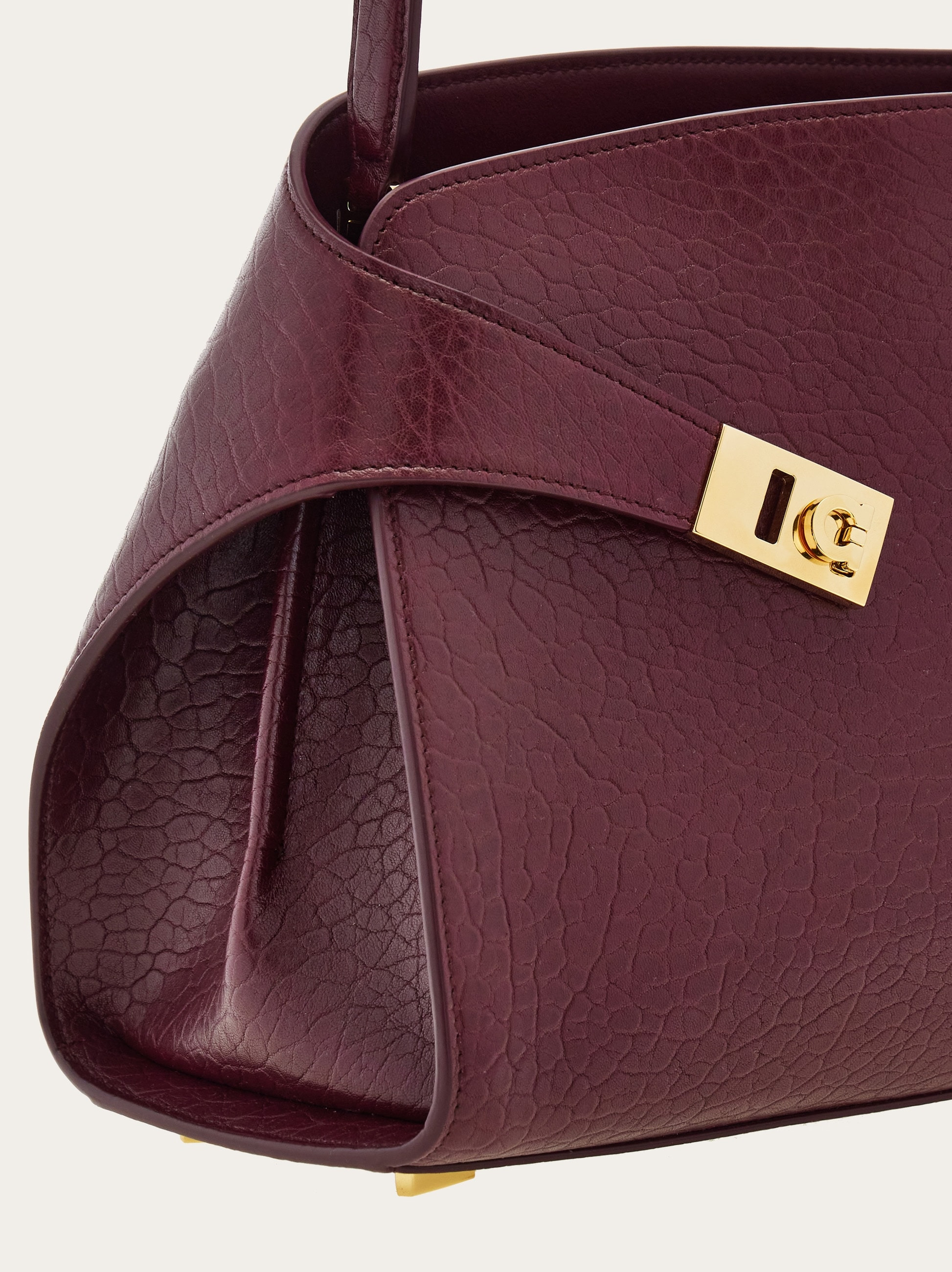 Hug soft shoulder bag (M) - 8