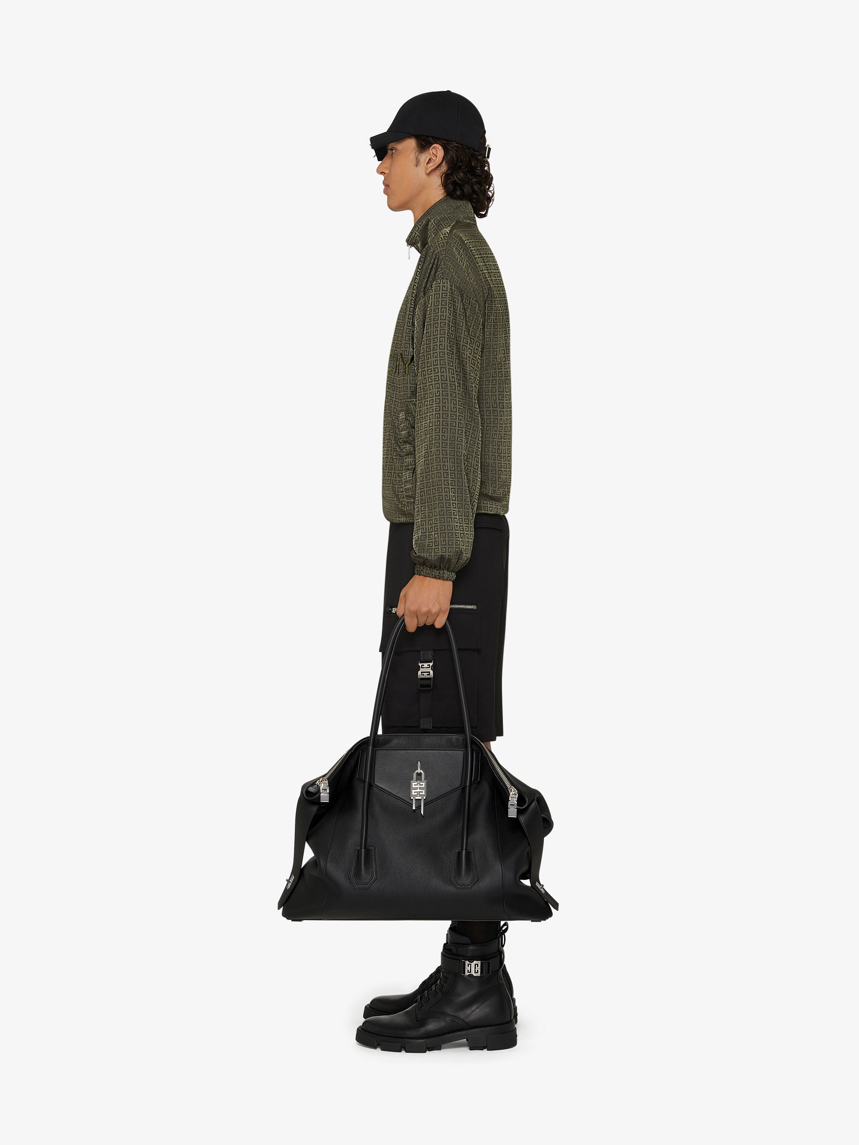 CARGO SHORTS WITH 4G BUCKLES - 3