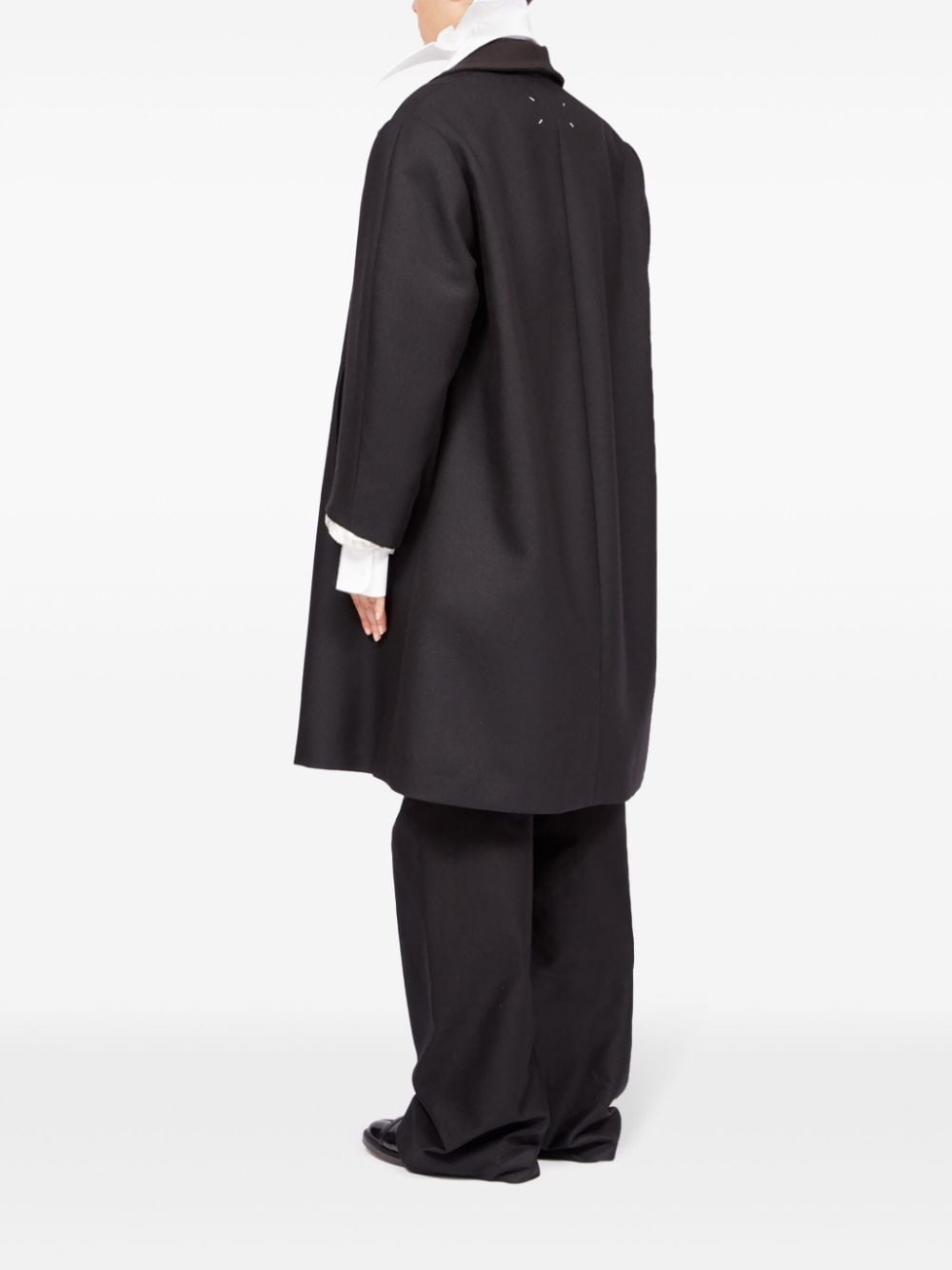 Anonymity of the lining coat - 6