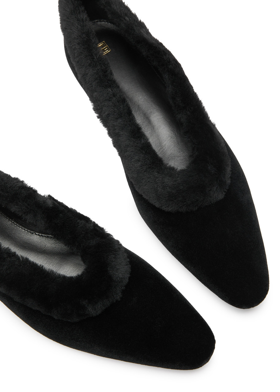 Toteme Shearling-trimmed Velvet Flats - 3