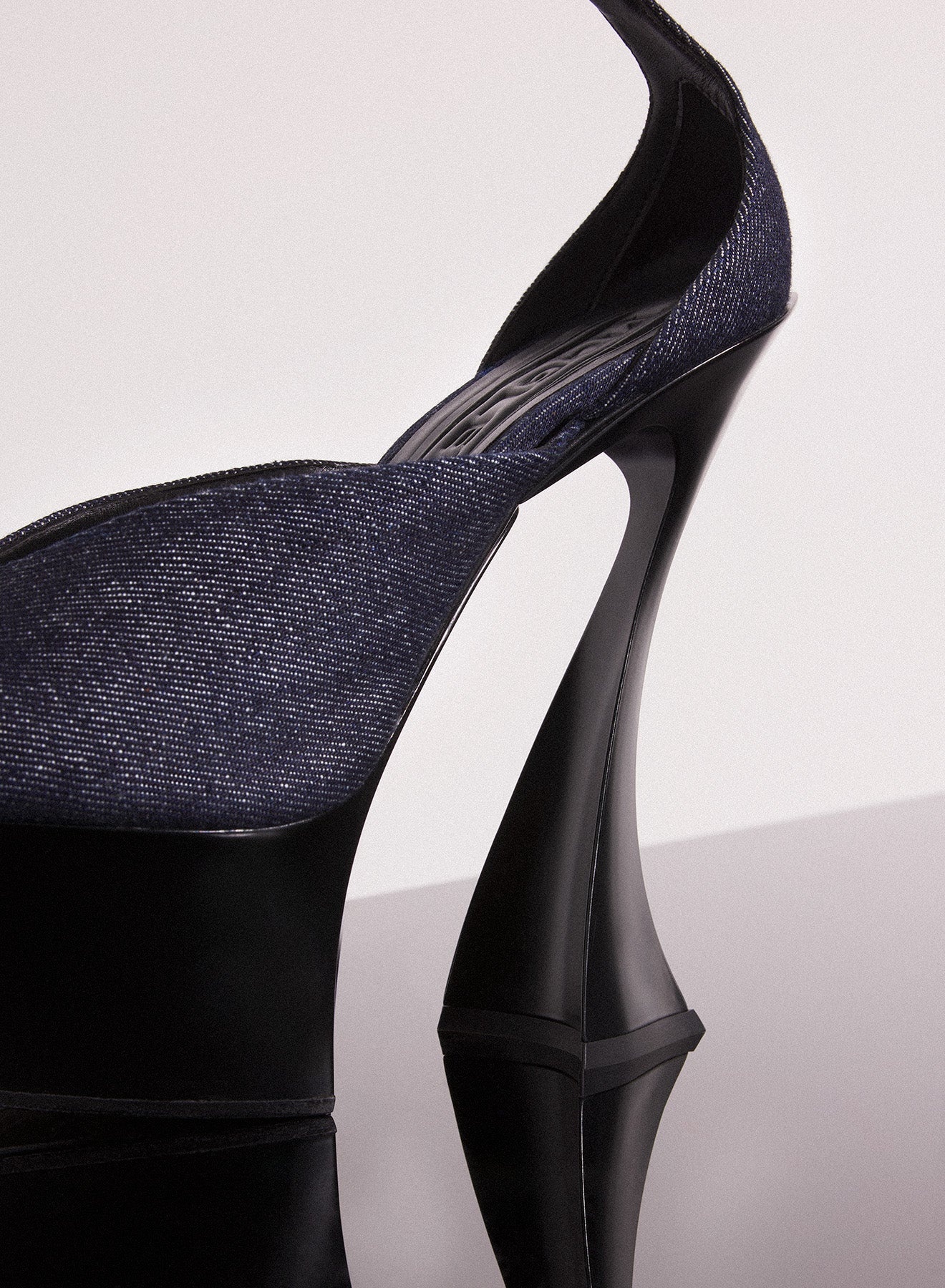 raw denim platform strappy fang 95 mules - 4