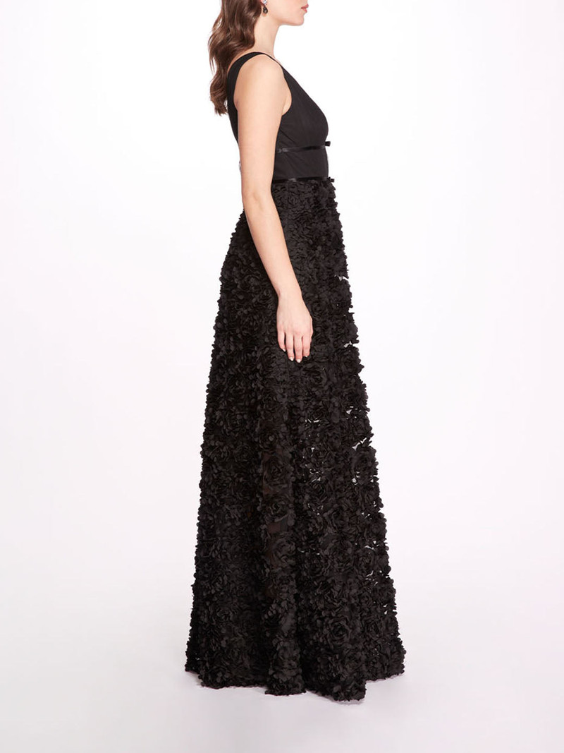 Marchesa PLUNGING V-NECK BALL GOWN outlook
