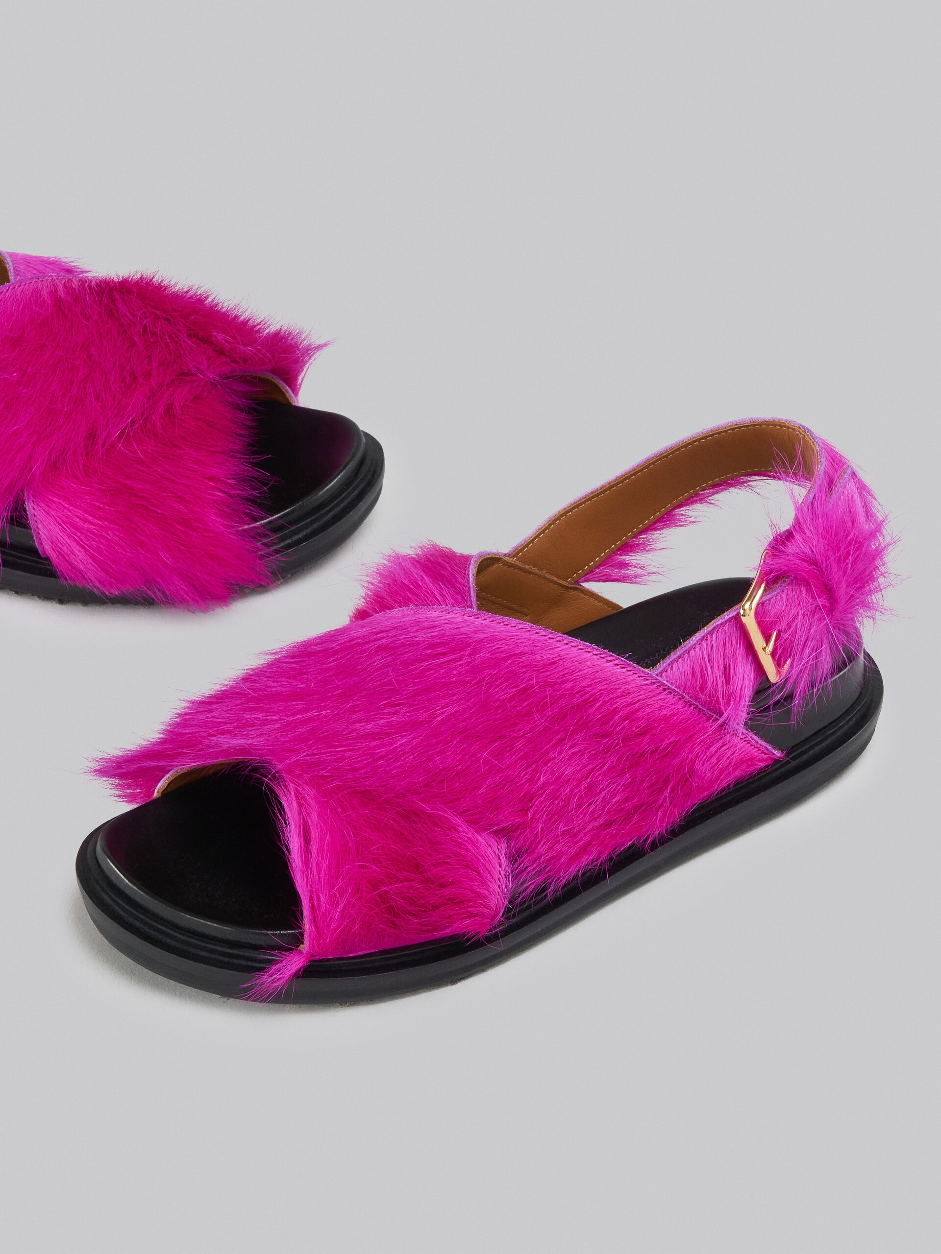 FUCHSIA LONG-HAIR CALFSKIN FUSSBETT - 5
