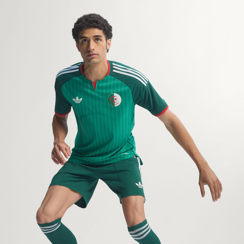 Algeria 26 Away Authentic Jersey 7