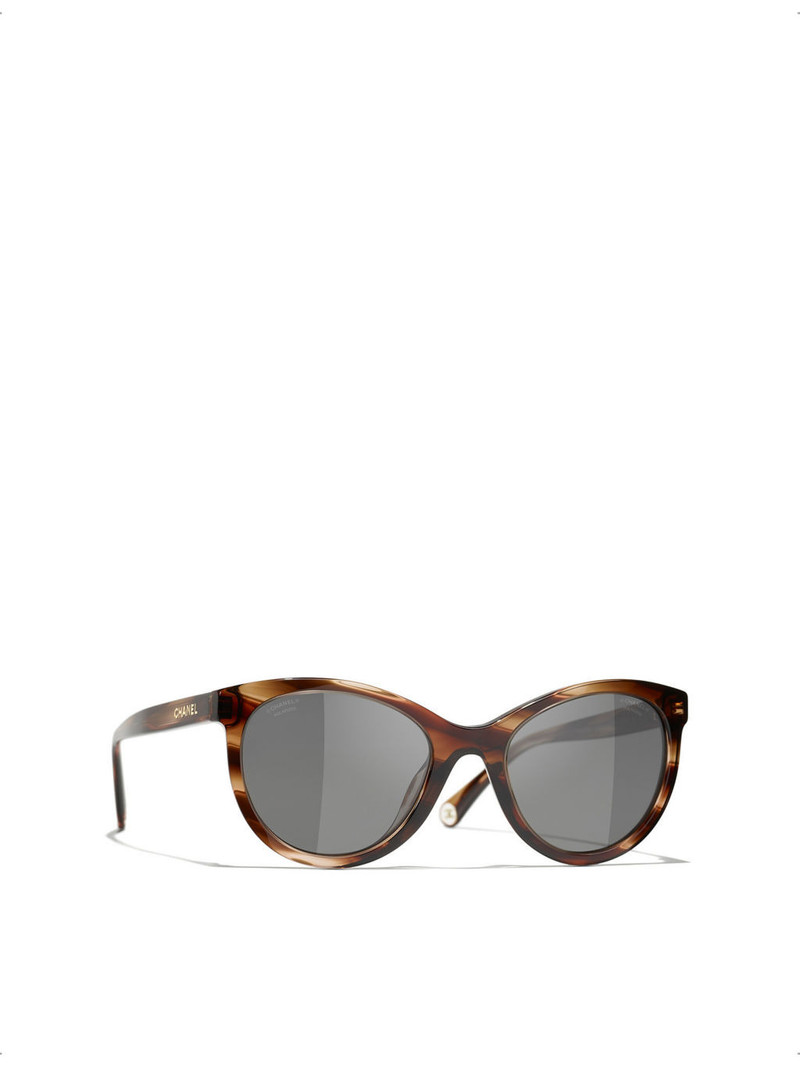 CHANEL Pantos-frame sunglasses outlook