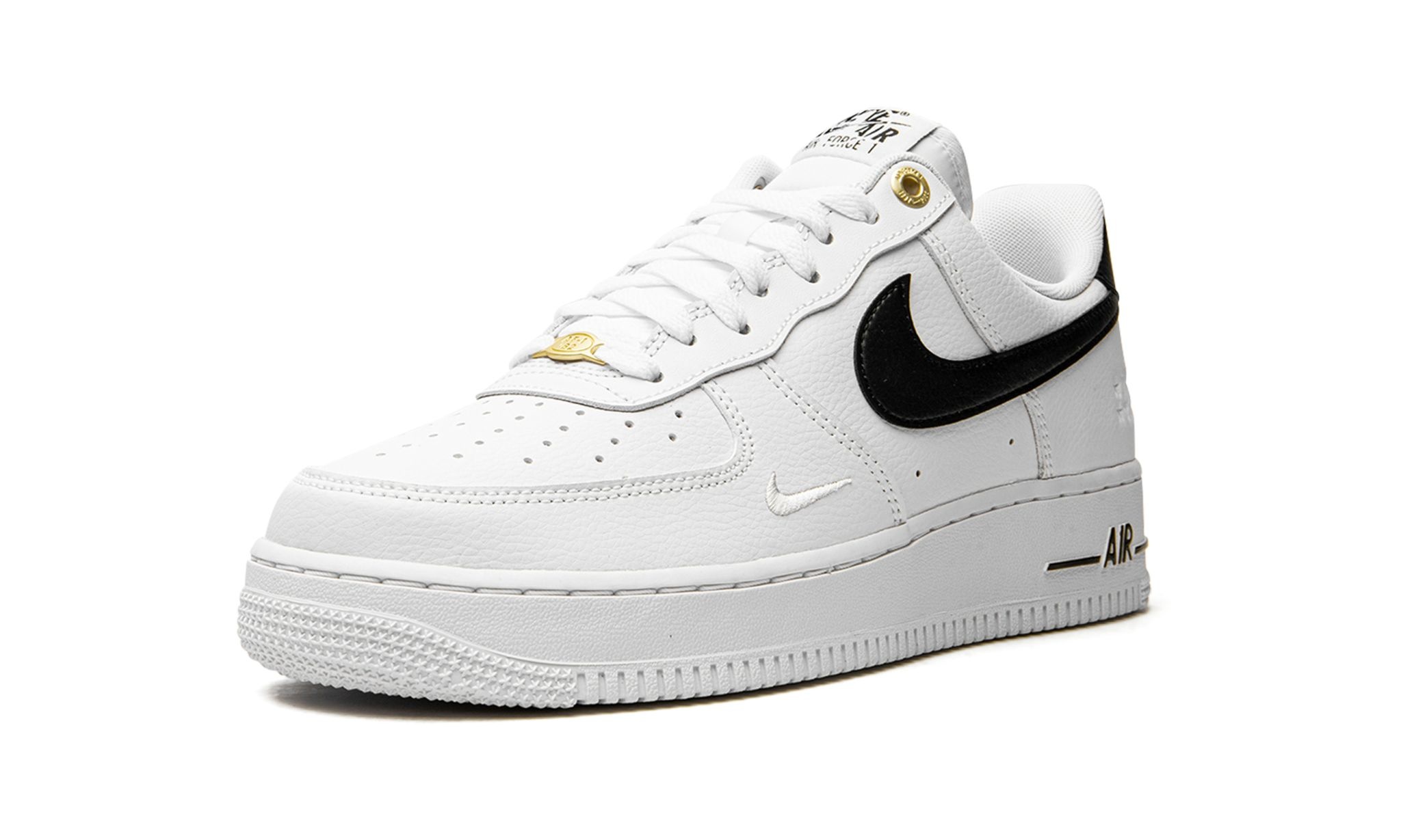 Air Force 1 ’07 LV8 "White / Black" - 4