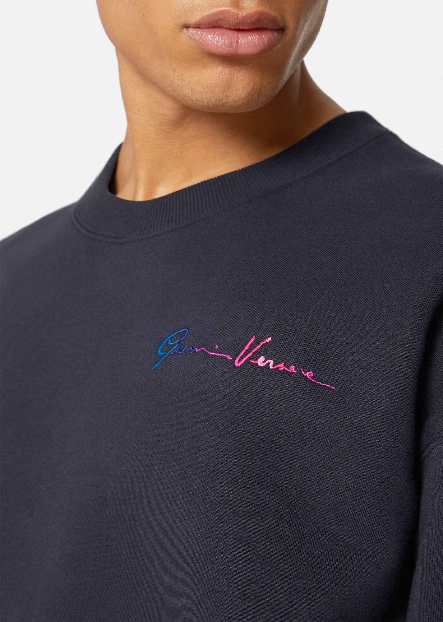 GV Signature Embroidered Sweatshirt - 5