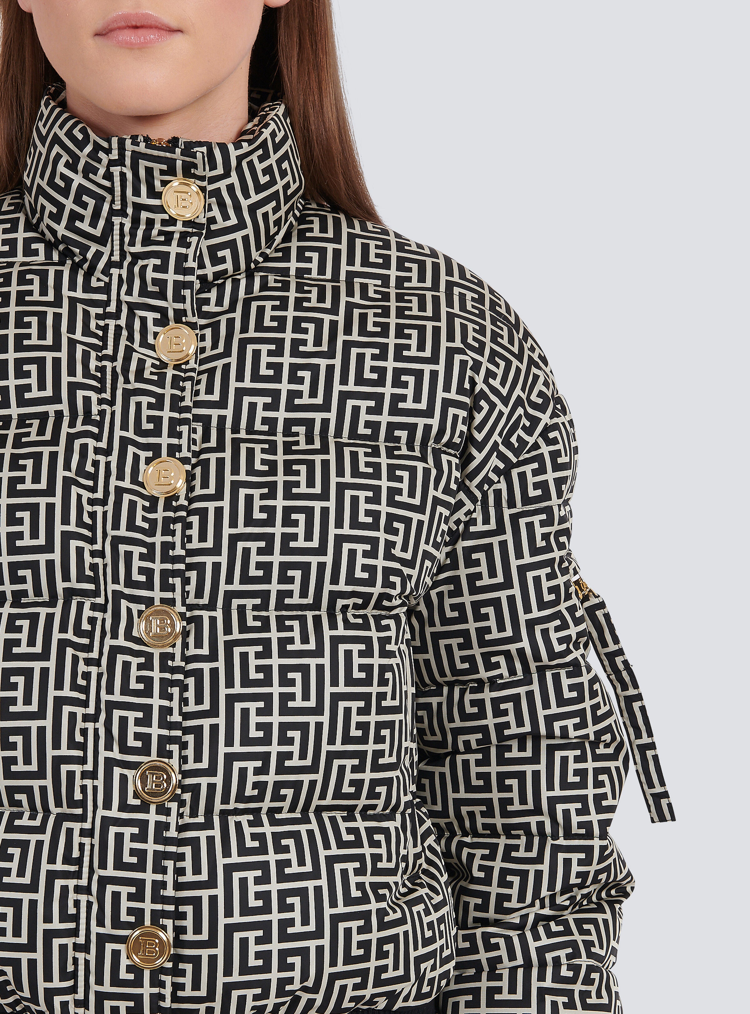 Nylon quilted coat with monogram - 7