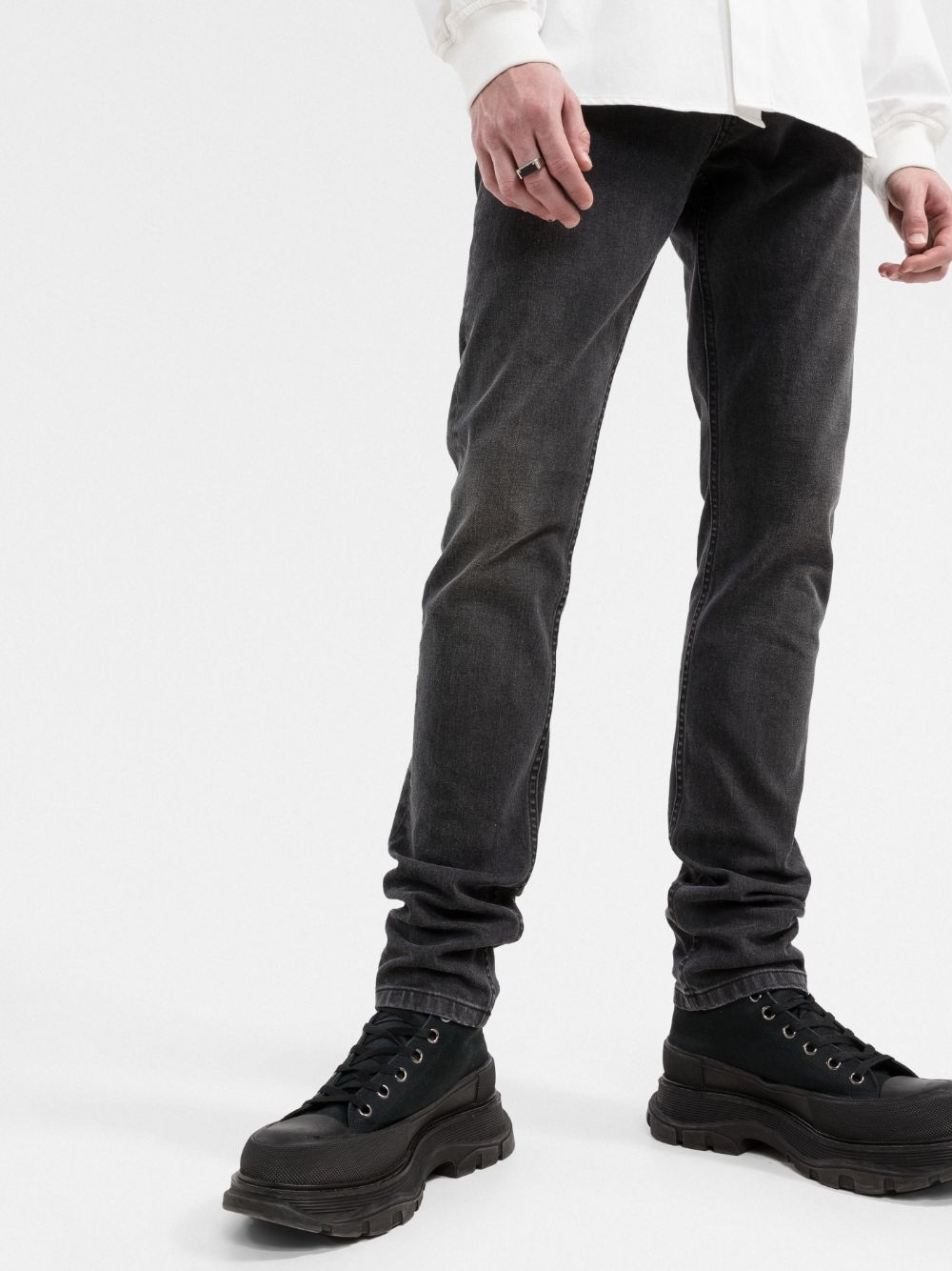 logo-embroidered skinny jeans - 4