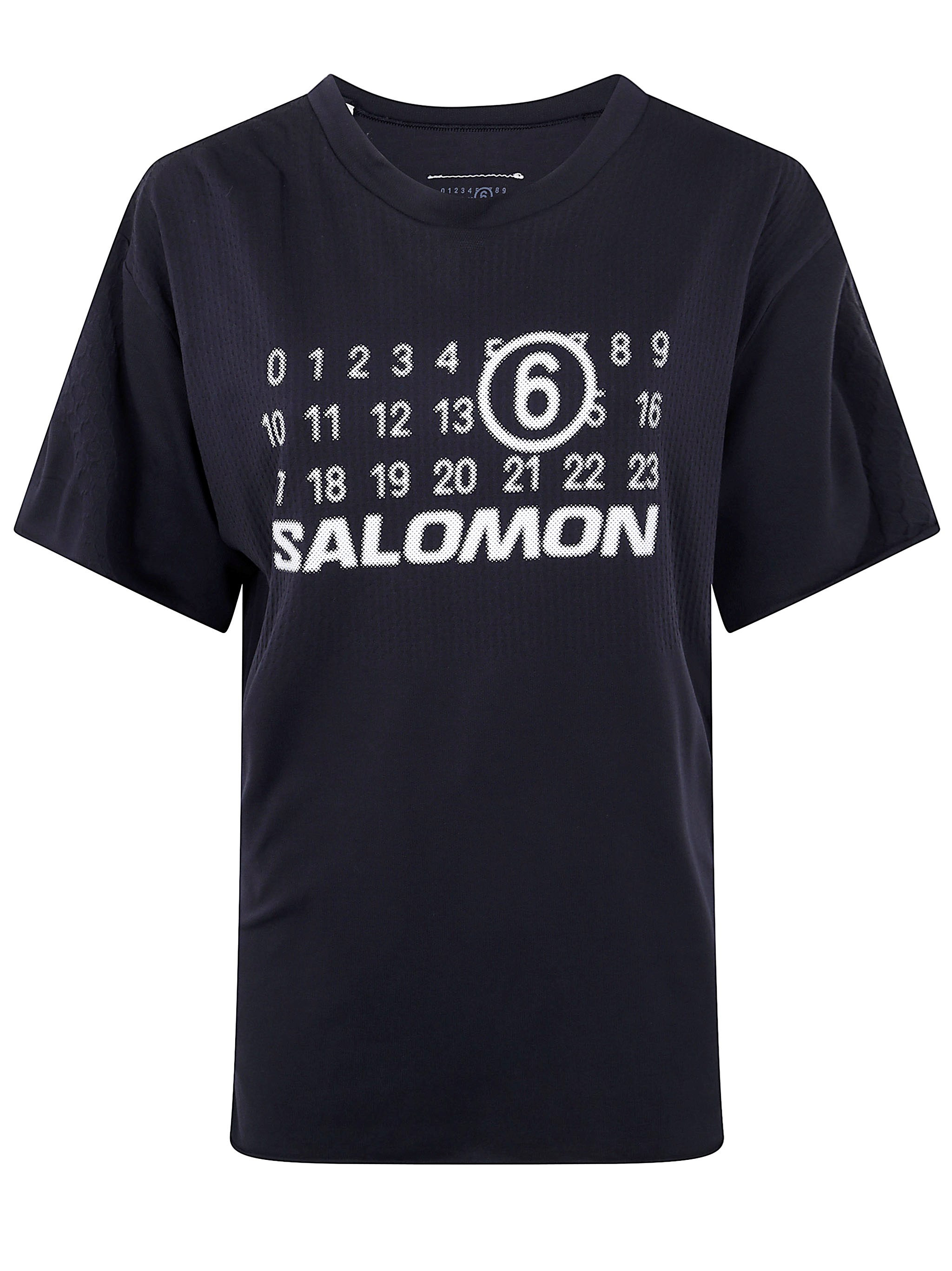 Discover the T-SHIRT MM6 by MM6, a versatile Clothing piece that embodies contemporary style. Crafte - 1