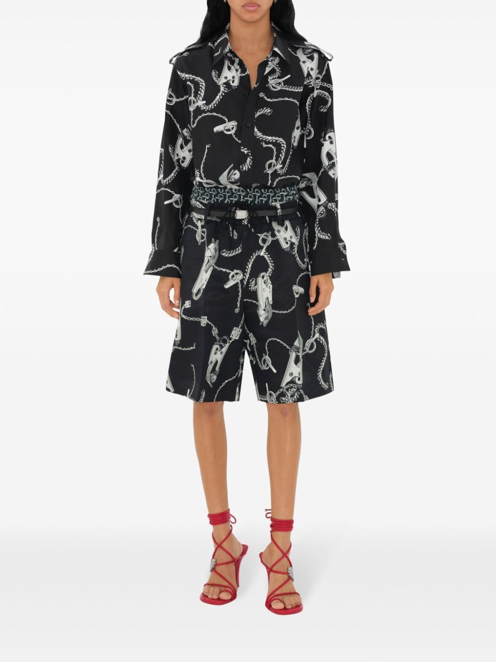 chain link-print straight-leg shorts - 2