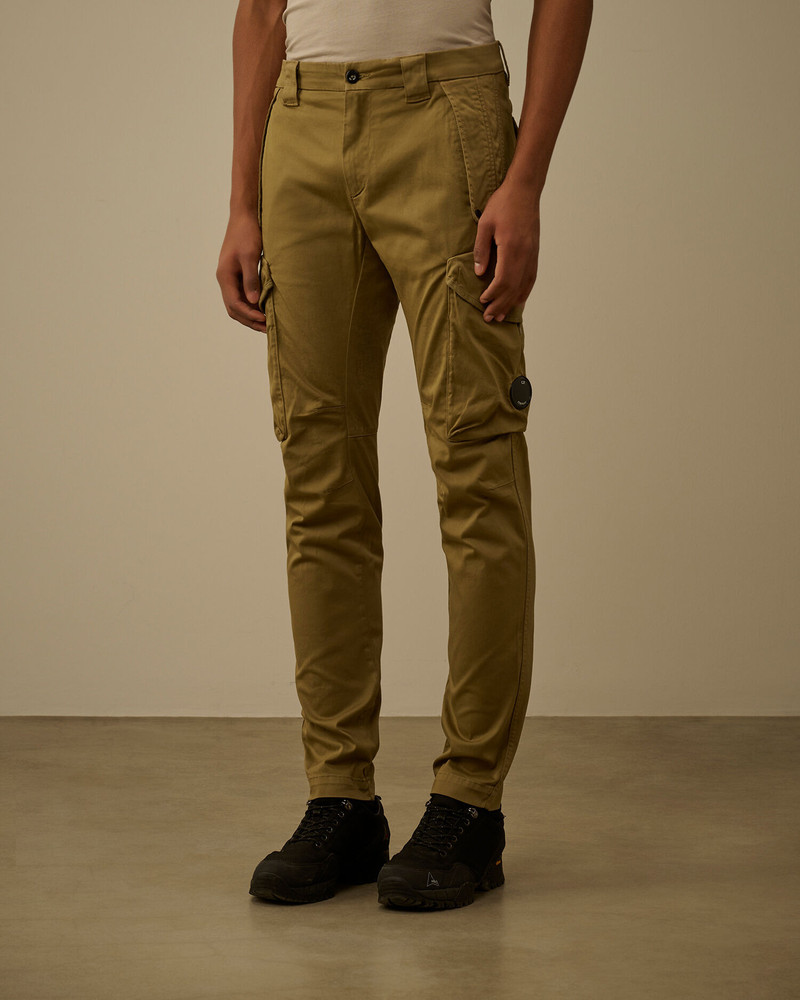 Stretch Sateen Ergonomic Rounded Pockets Lens Cargo Pants 3