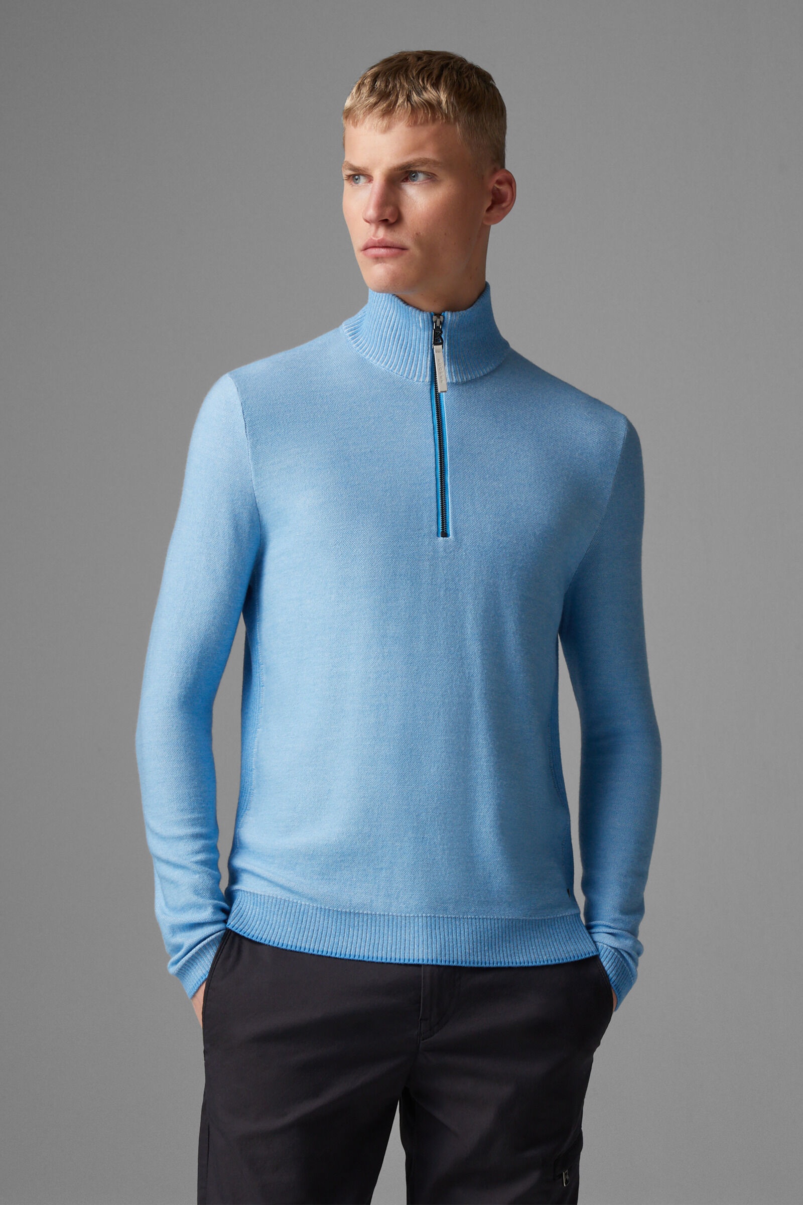 Lias half-zippered sweater in Ice blue - 2