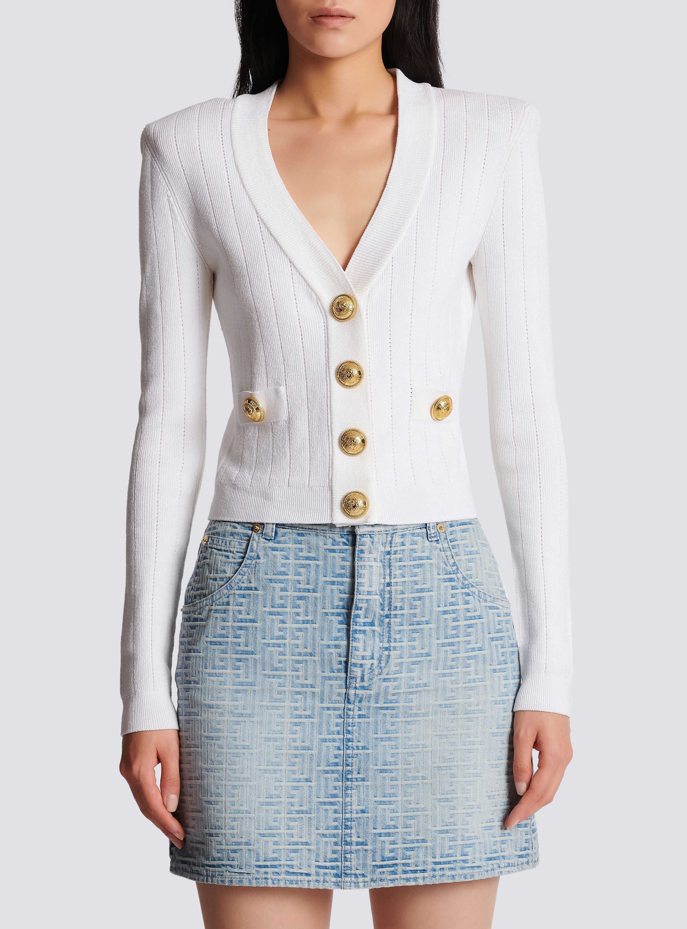 Buttoned cropped knitted cardigan - 5