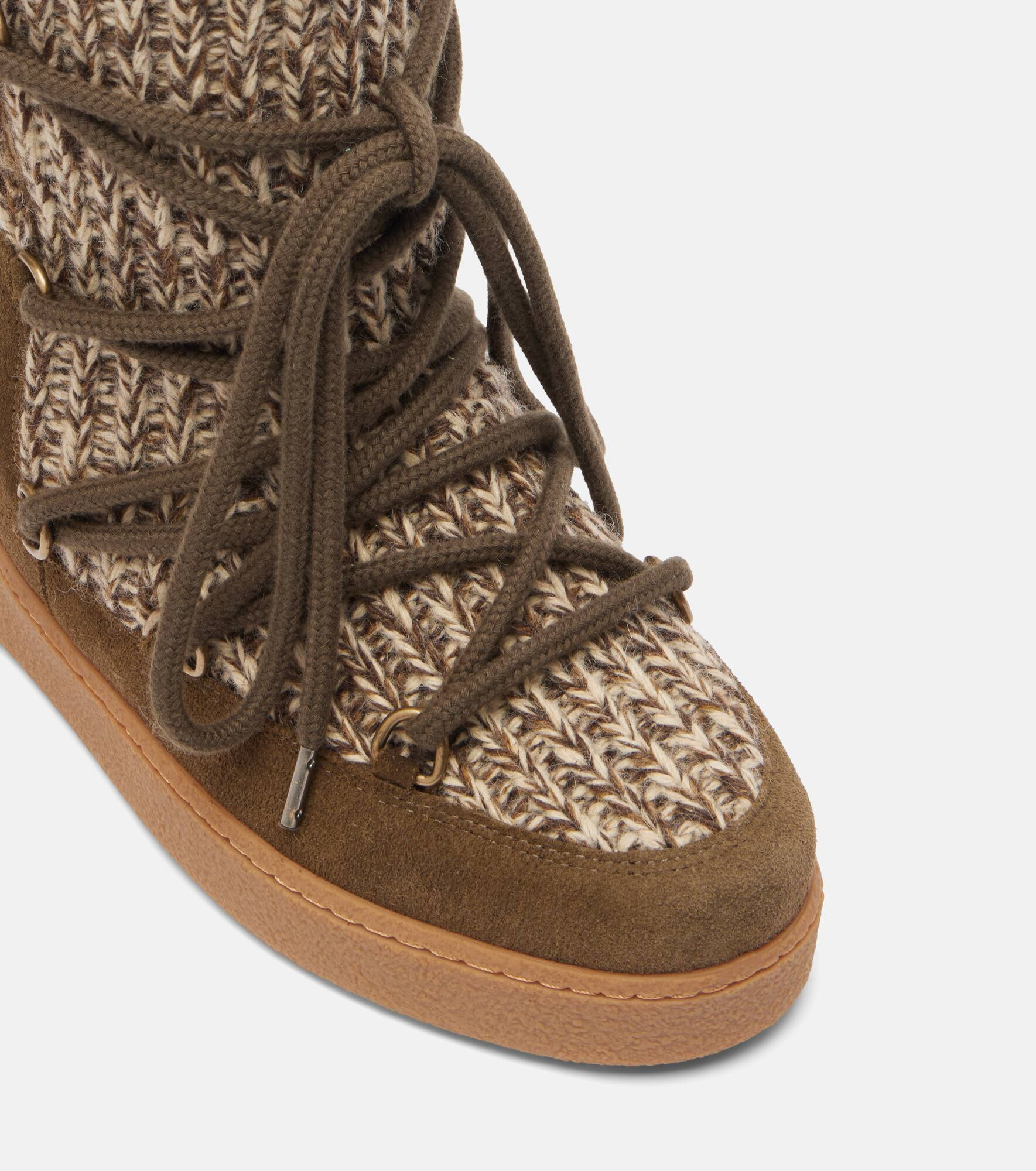 Suede-trimmed snow boots - 5