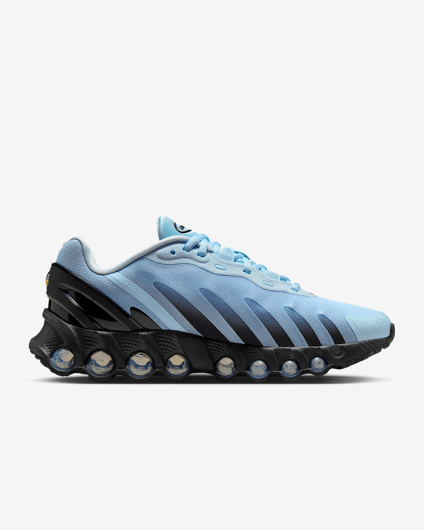Nike Air Max Dn8 Women's Shoes - 3