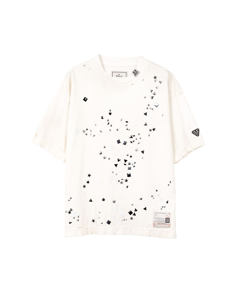 Embellished Distressed T-Shirt 22