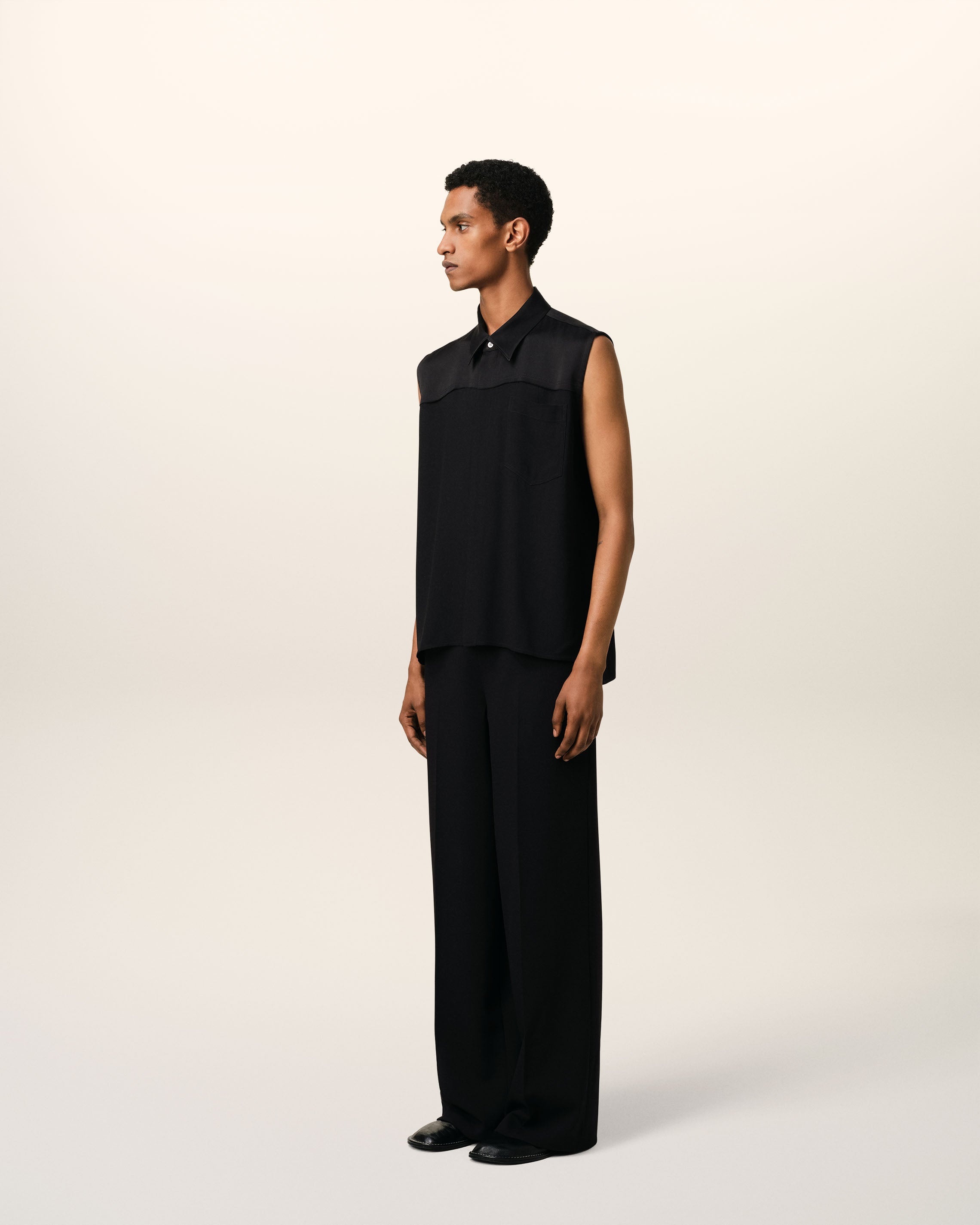 BLACK CONTRASTED TOP SLEEVELESS SHIRT - 6