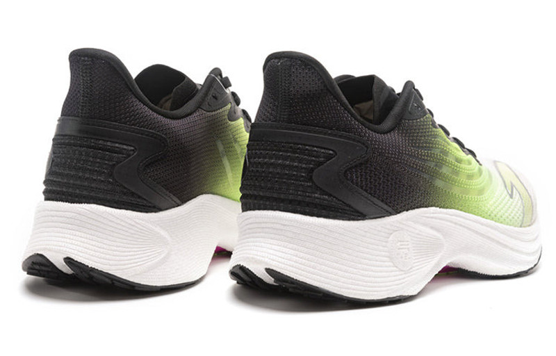 ANTA ANTA Mach 2 'White Black Green' 112235588S-5 outlook