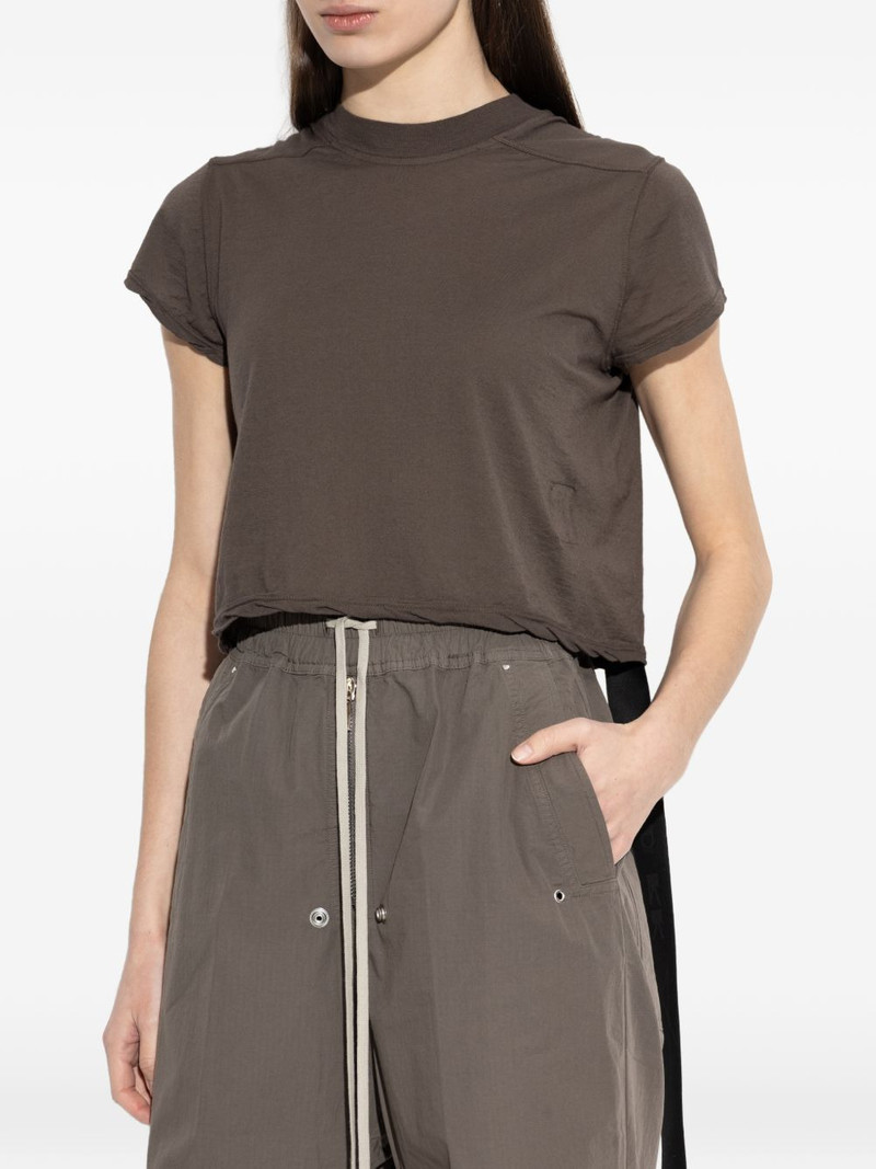 Cropped Small Level T-shirt 3