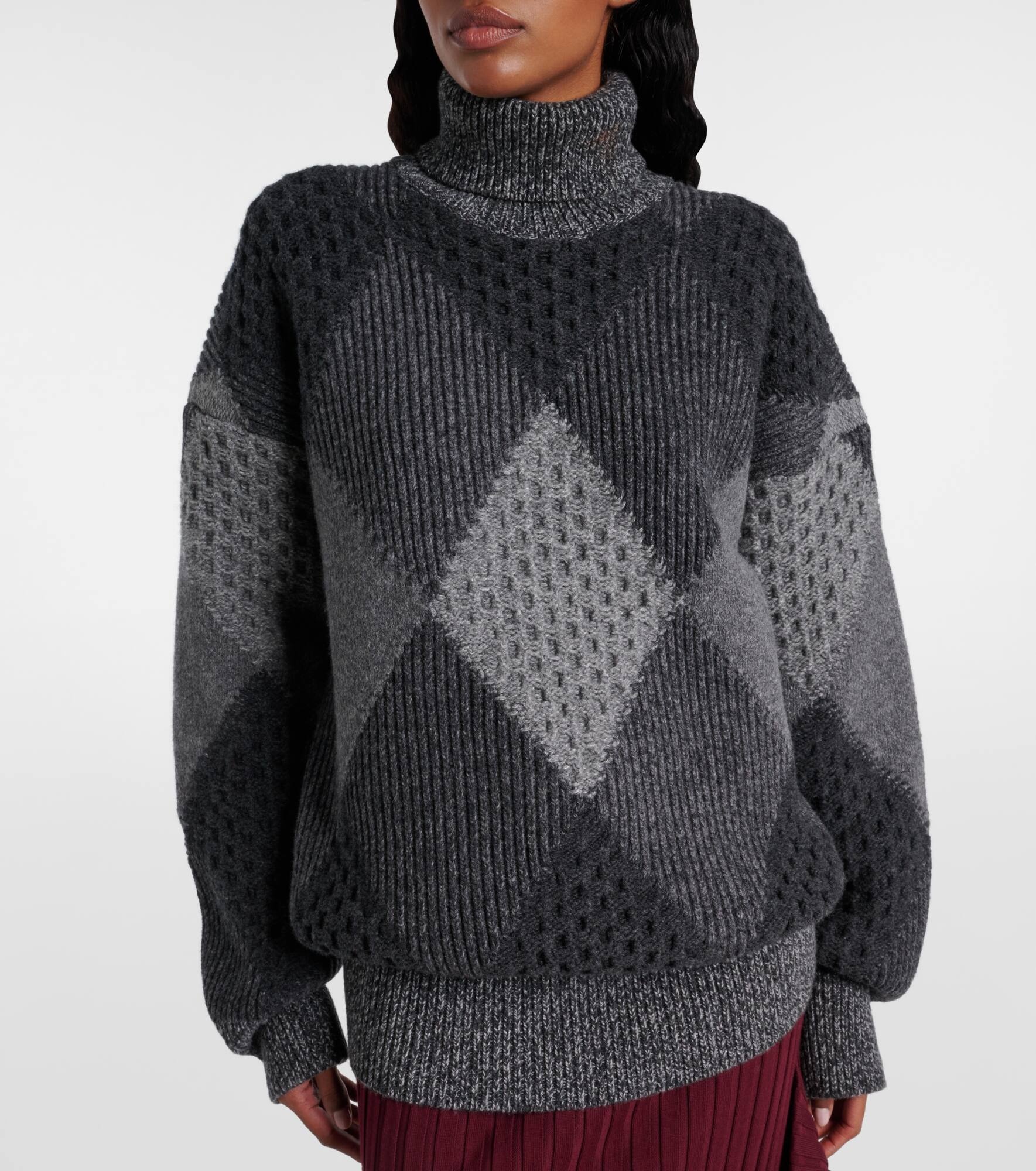 Virgin wool turtleneck sweater - 6